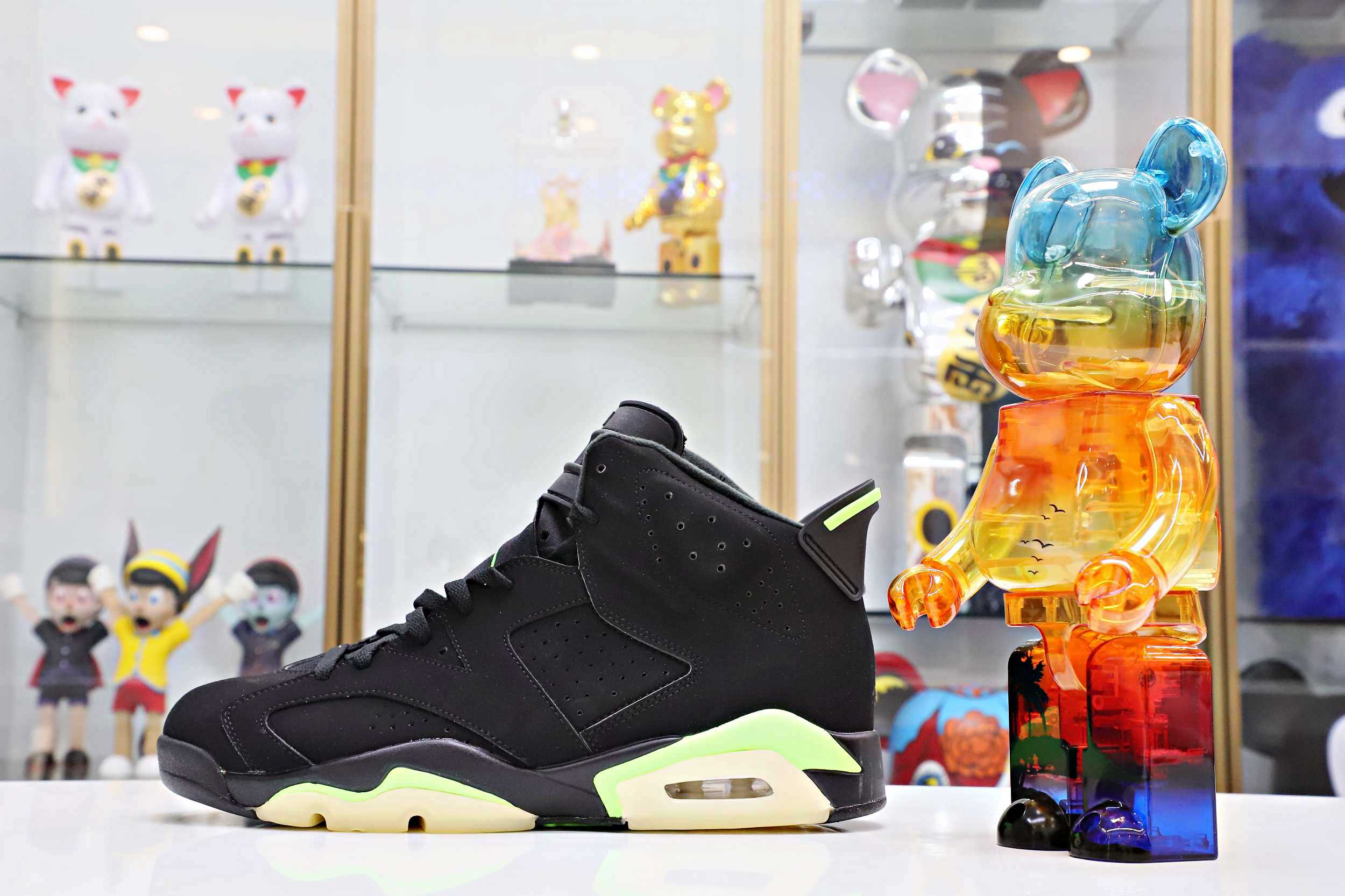 AIR JORDAN 6 RETRO