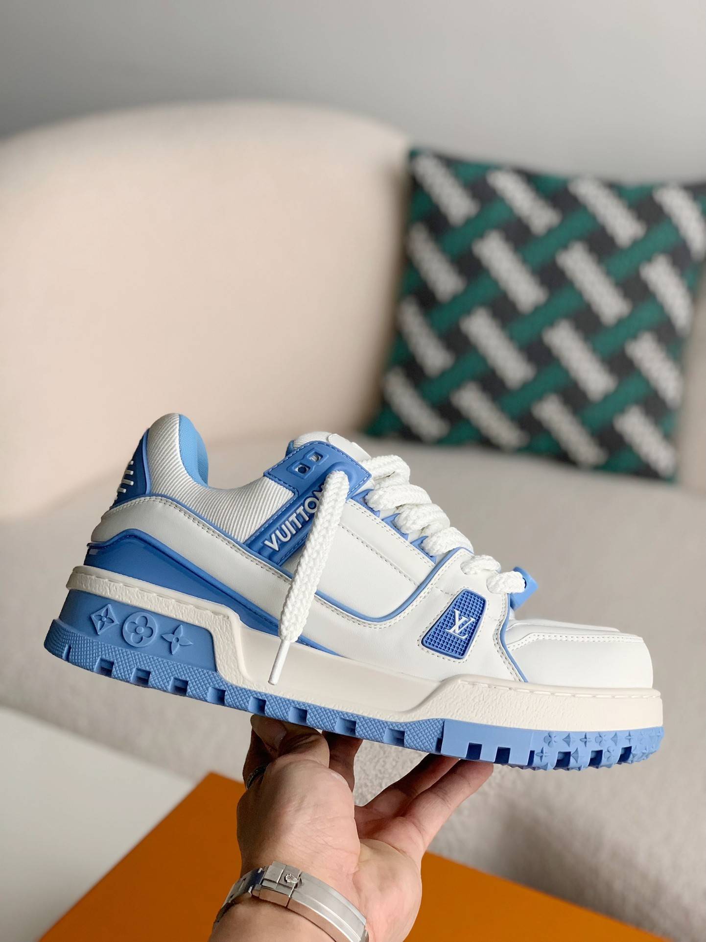 L*V TRAINER MAXI SNEAKERS