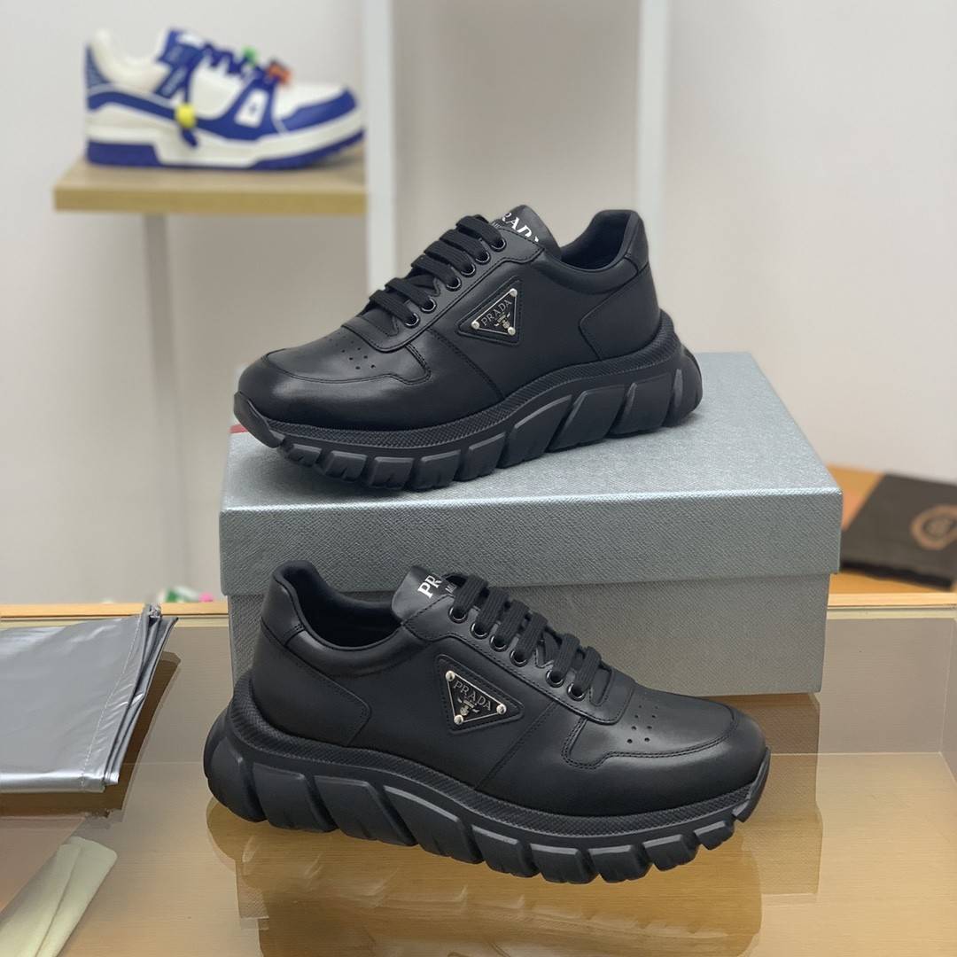 P*DA Sneakers