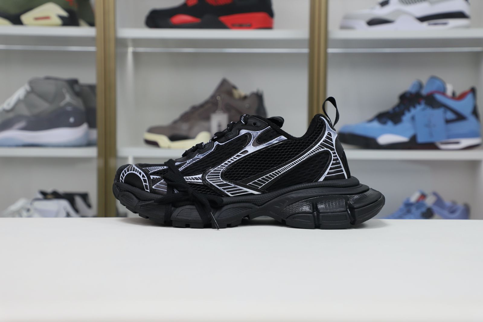 Balenciaga all sizes still in stock! Please contact customer service on iMessage/WhatsApp to purchase!  BLGA  3XL