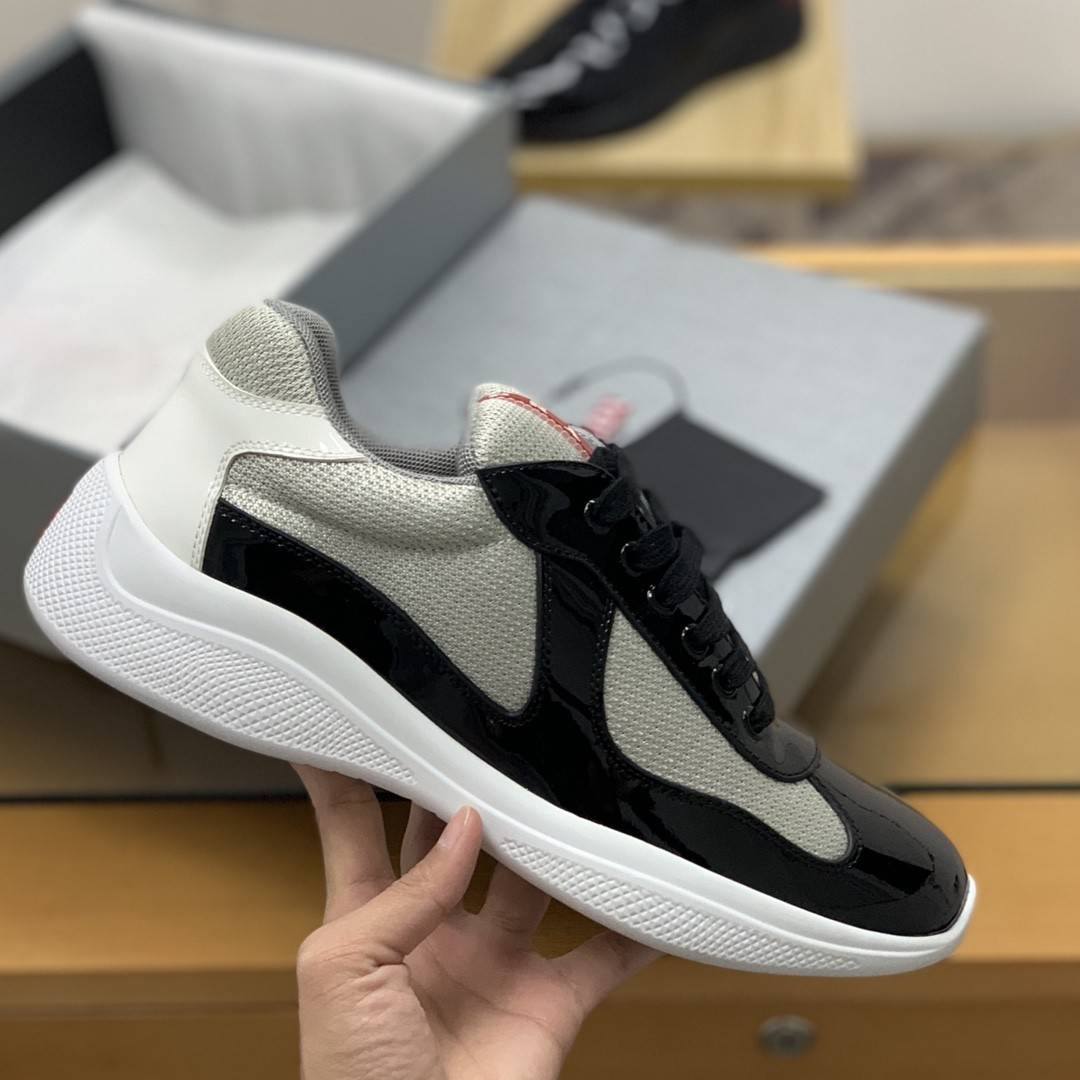 P*DA Sneakers