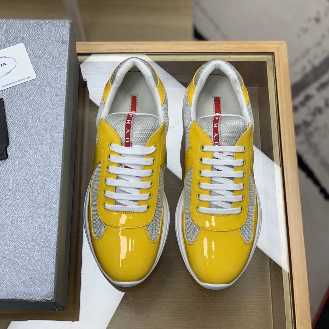 P*DA Sneakers