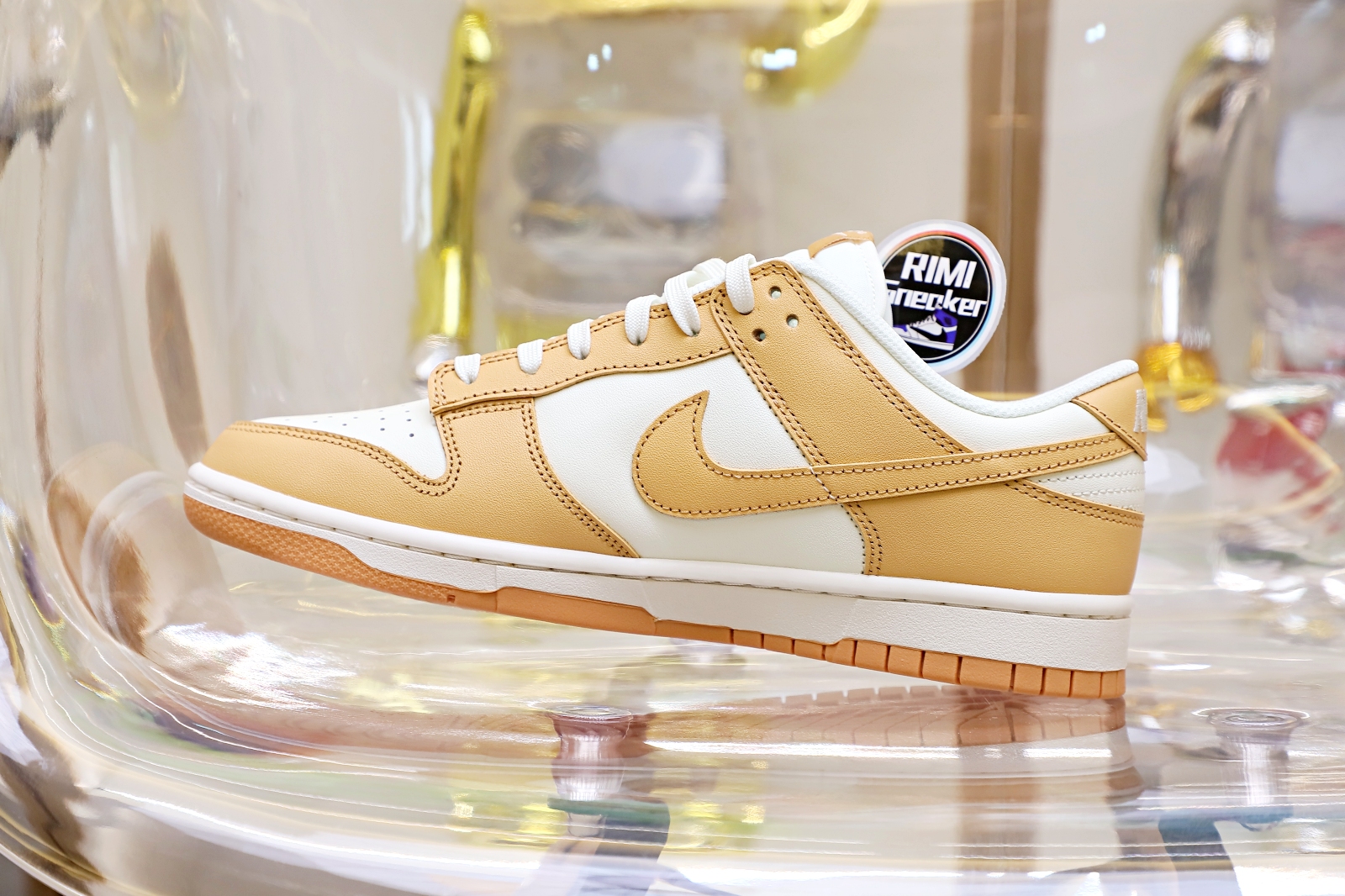 WMNS DUNK LOW