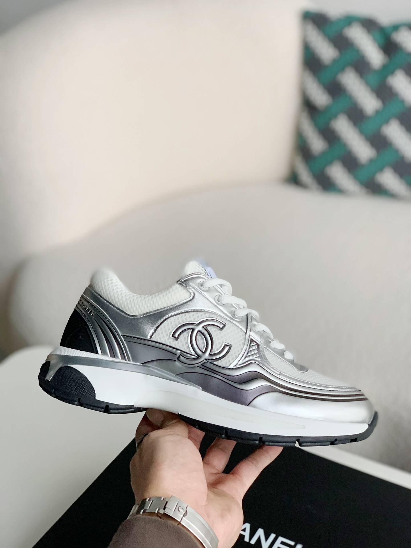CH*EL Sneakers