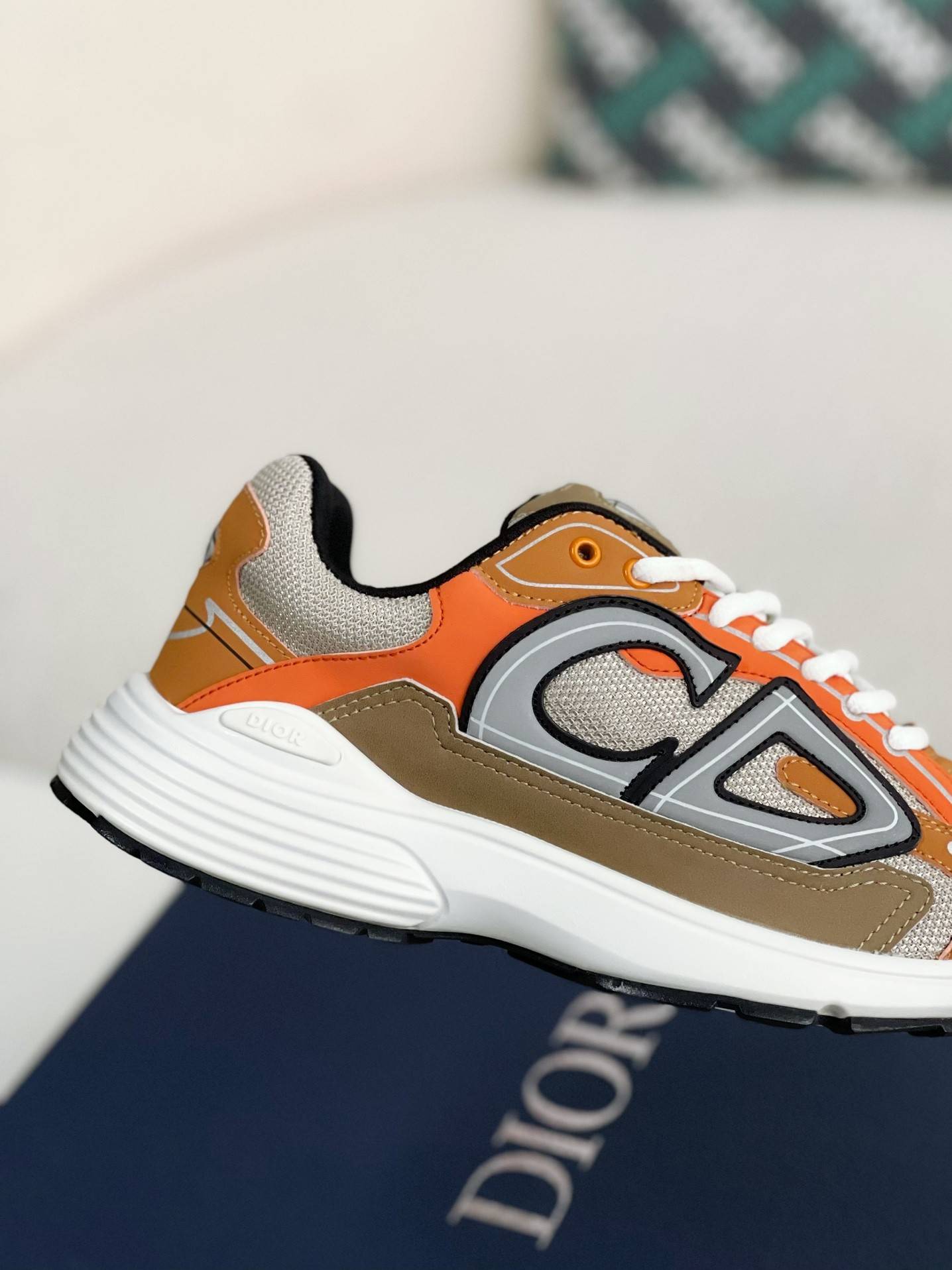 D*OR B30 New Sneaker