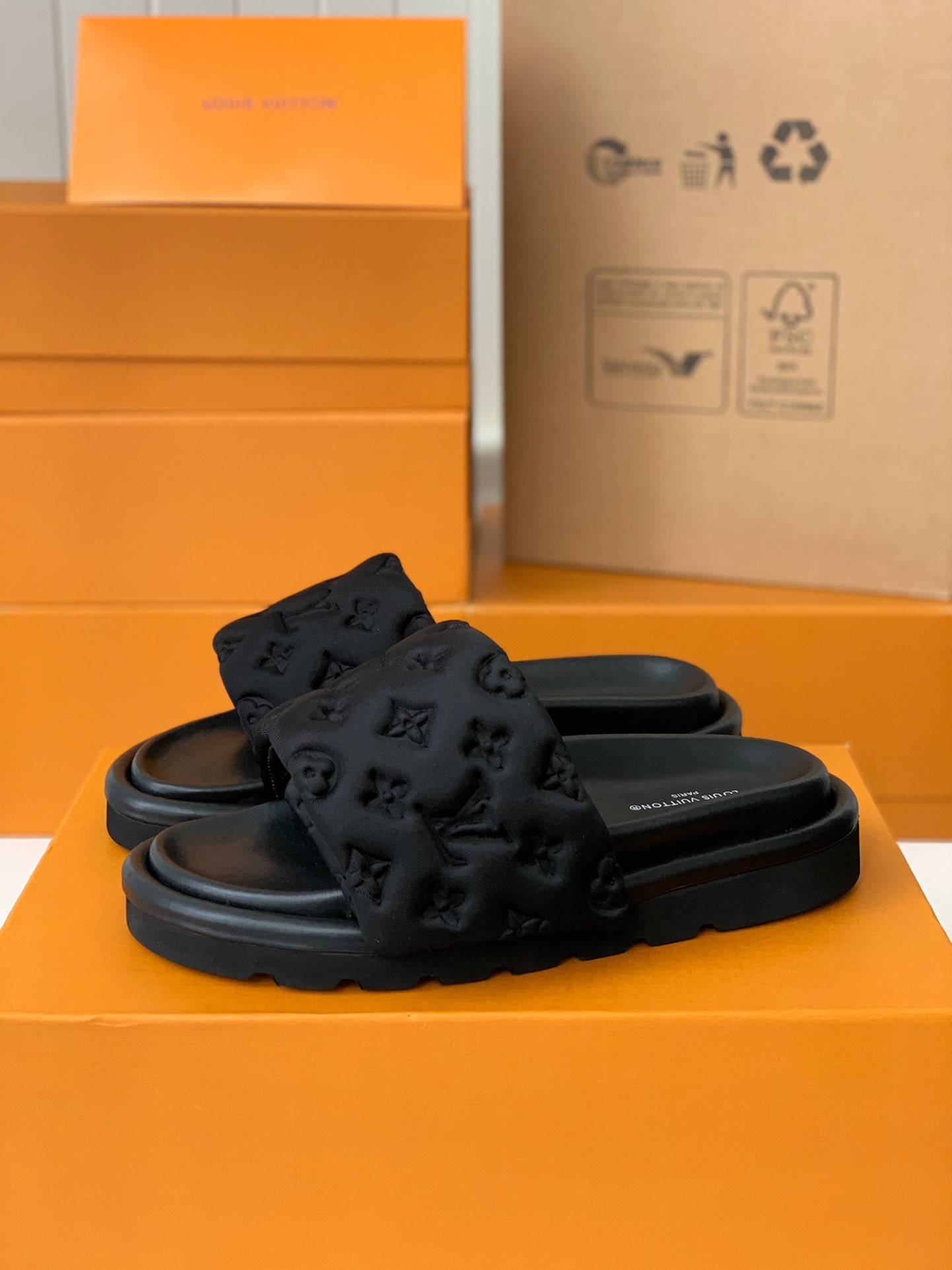 L*V WOMEN''S SLIPPERS