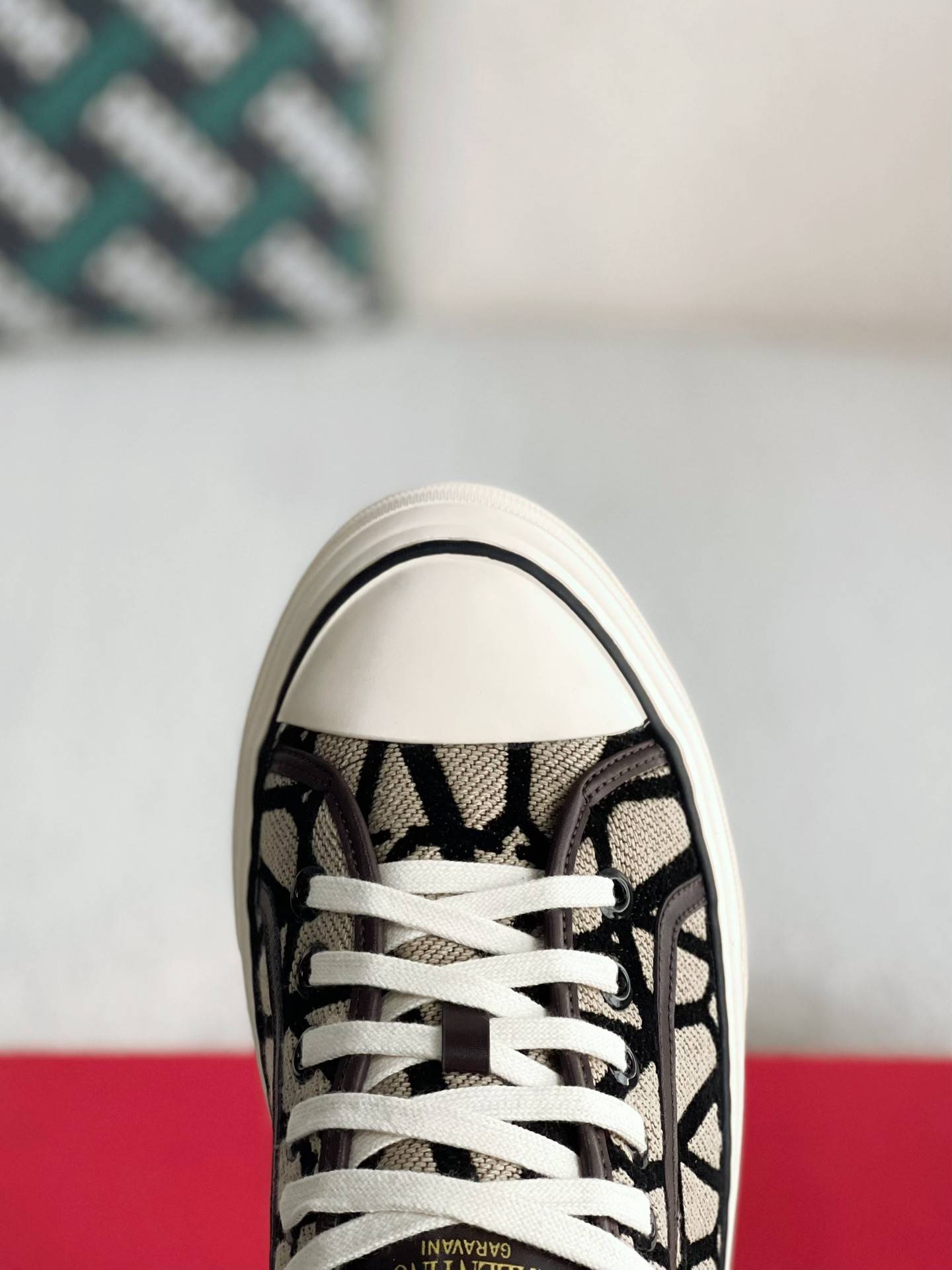 Valentino Sneakers