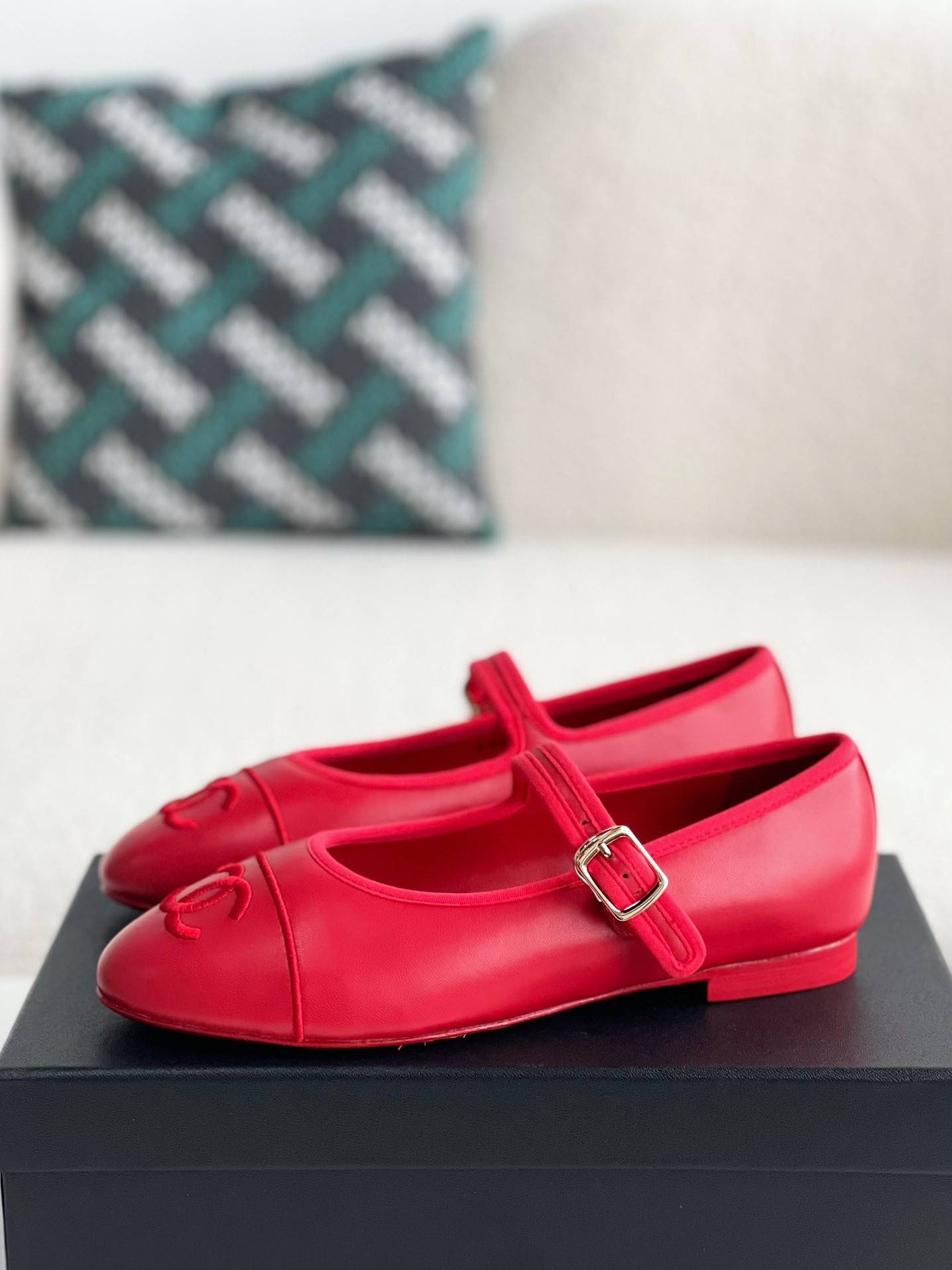 CH*EL Casual shoes