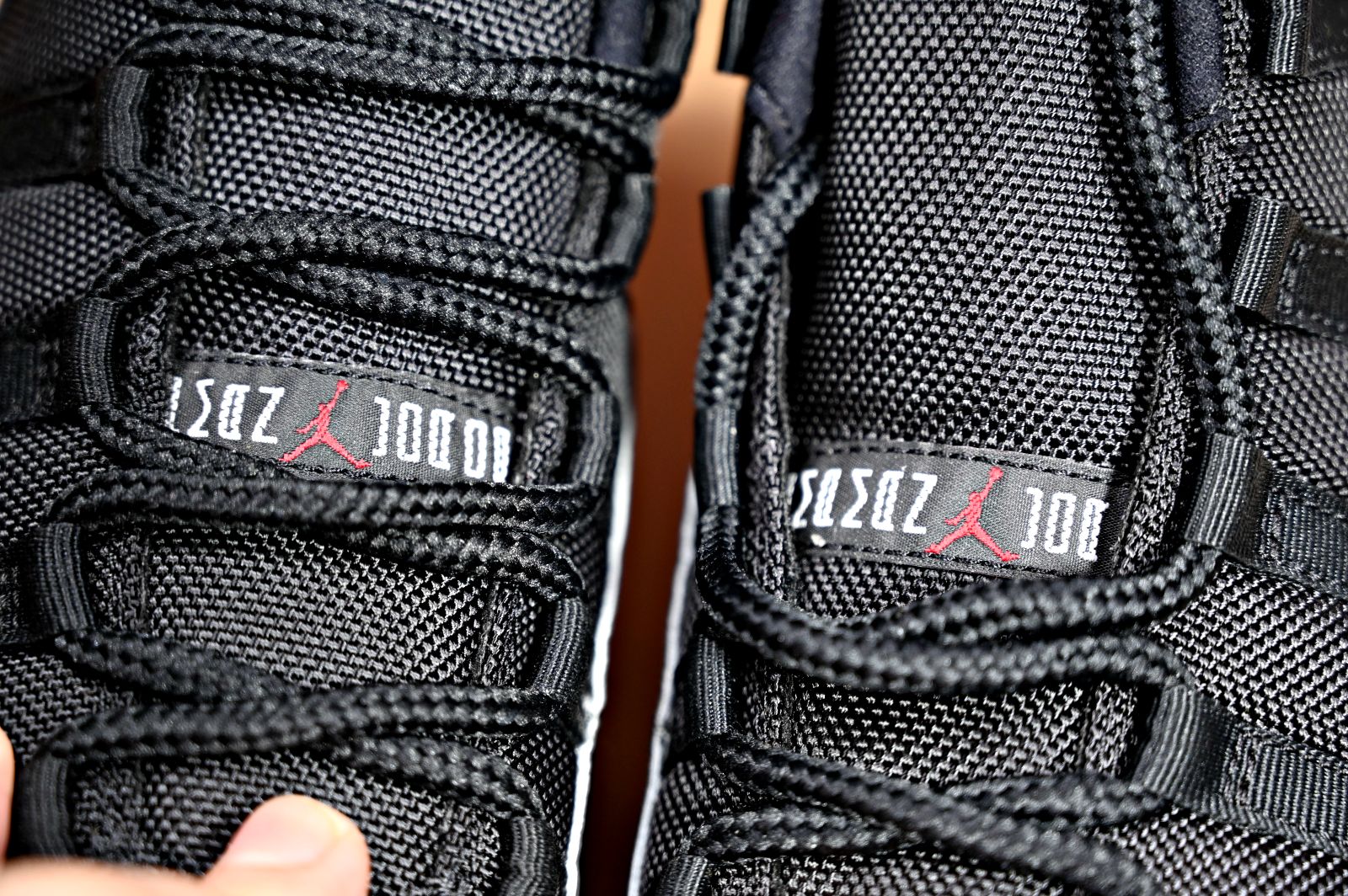 AIR JORDAN 11 RETRO