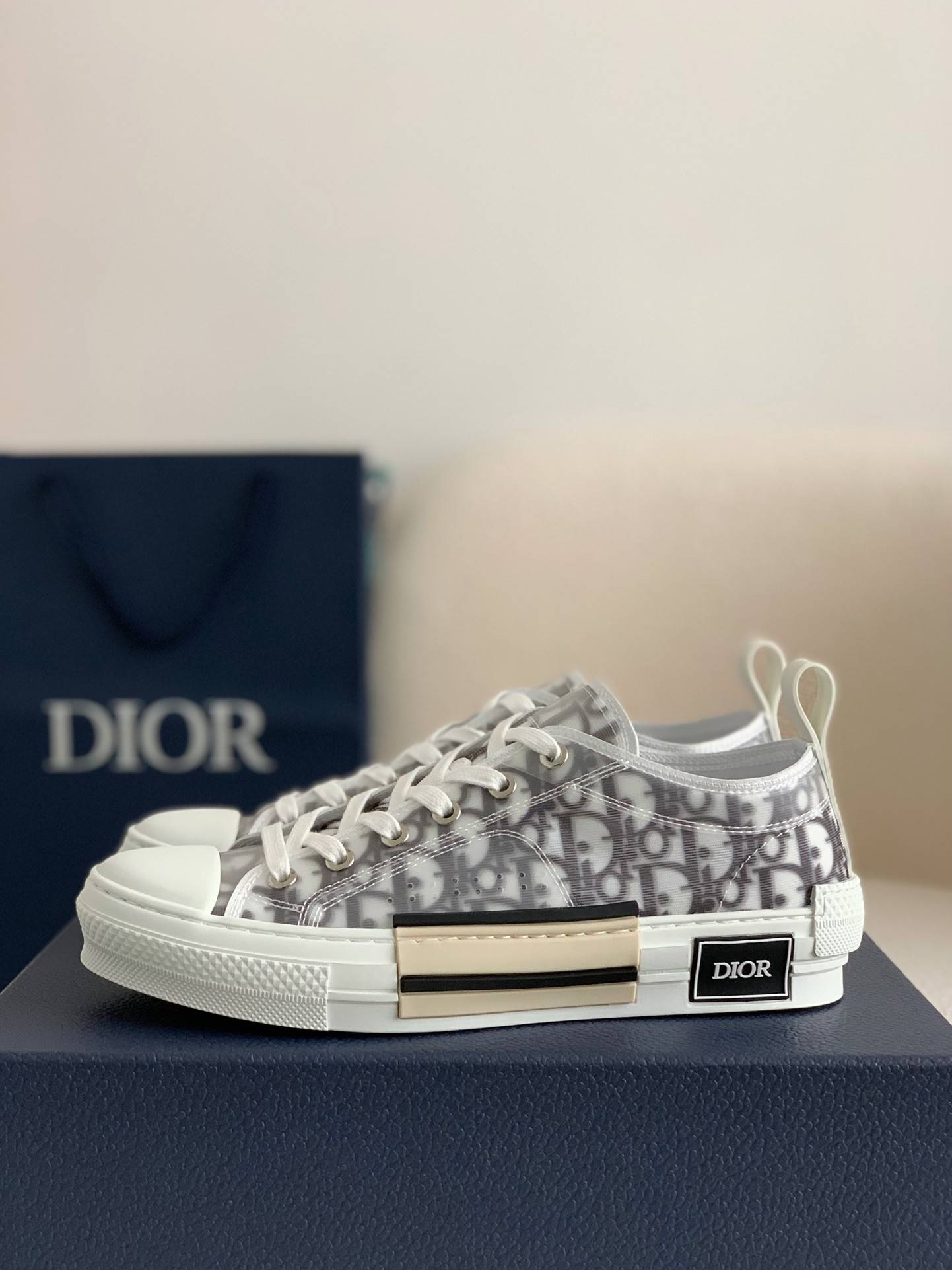 D*OR B23 low Sneaker
