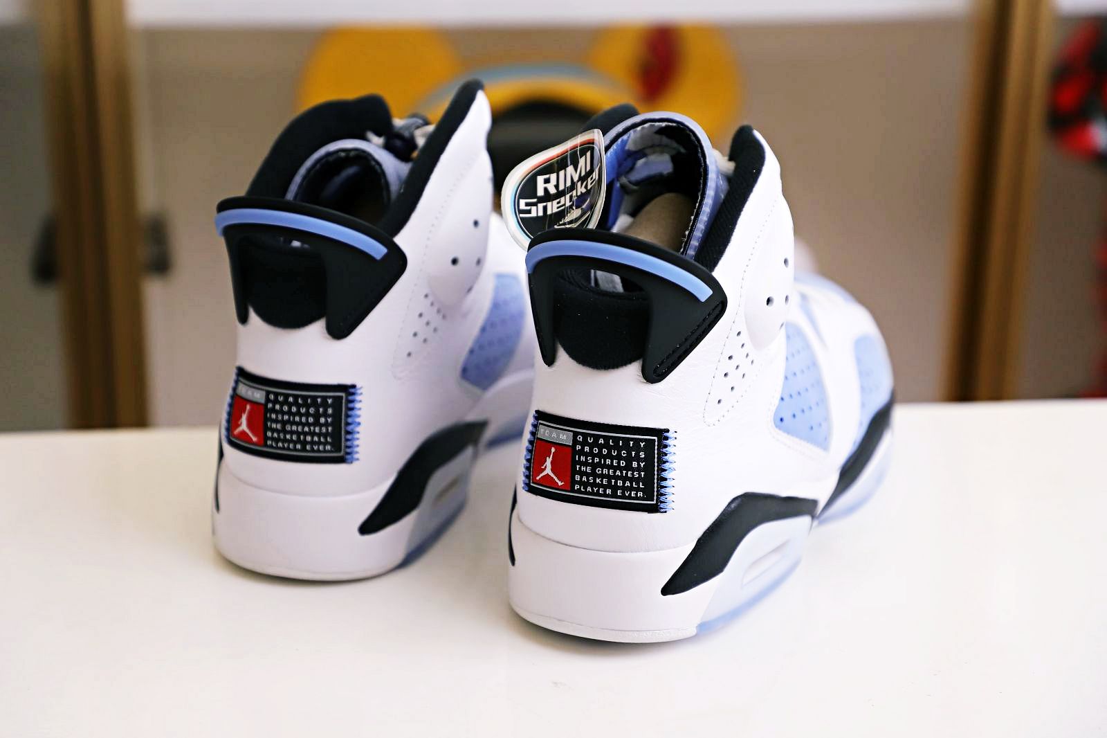 AIR JORDAN 6 RETRO