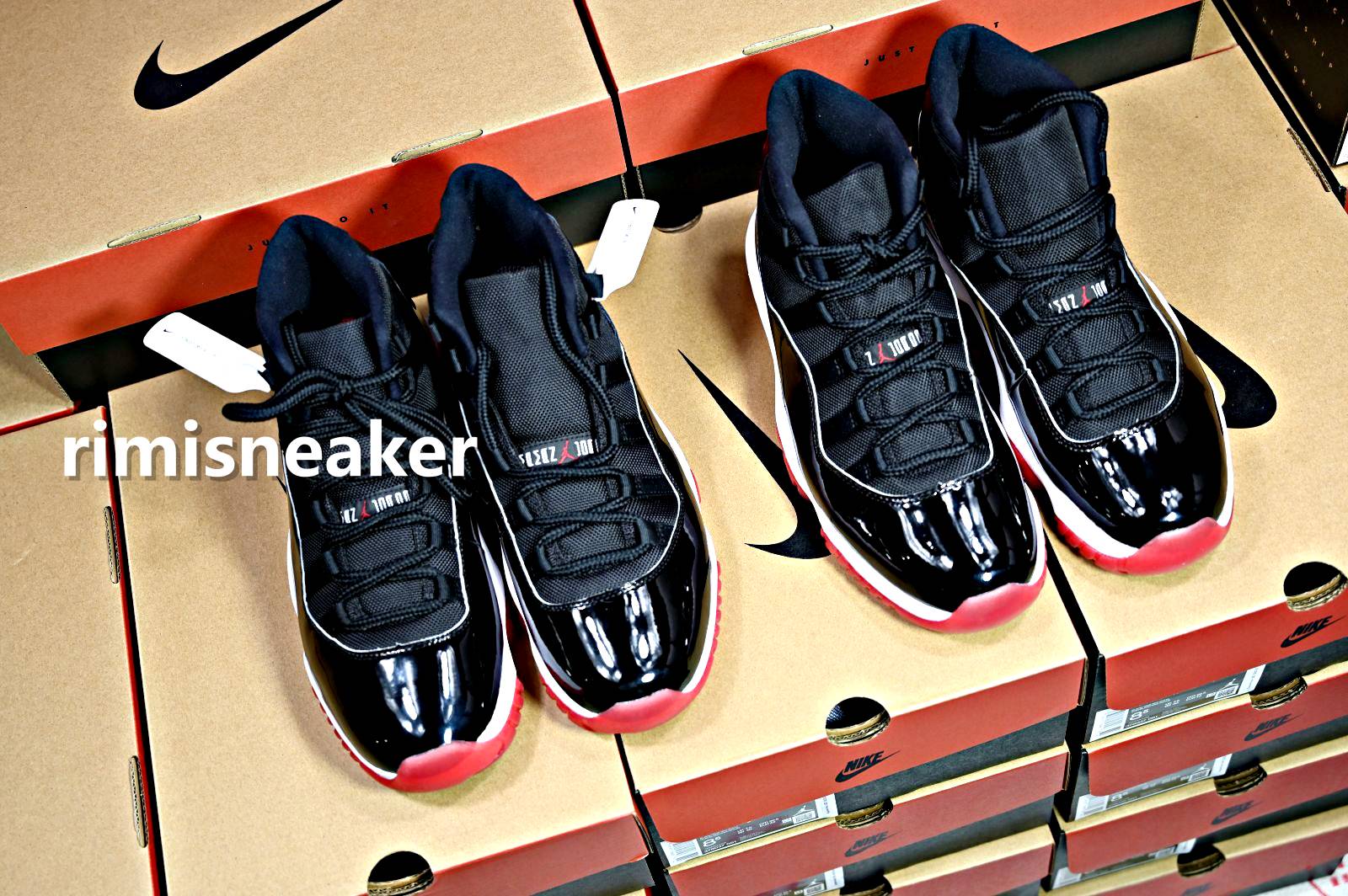 AIR JORDAN 11 RETRO