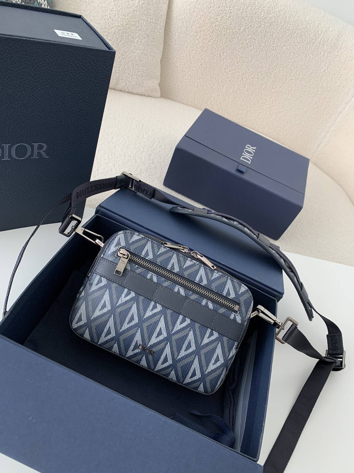 D*OR Men''s SAFARI Messenger Bag, Top Quality Size: 22 * 15 * 6cm