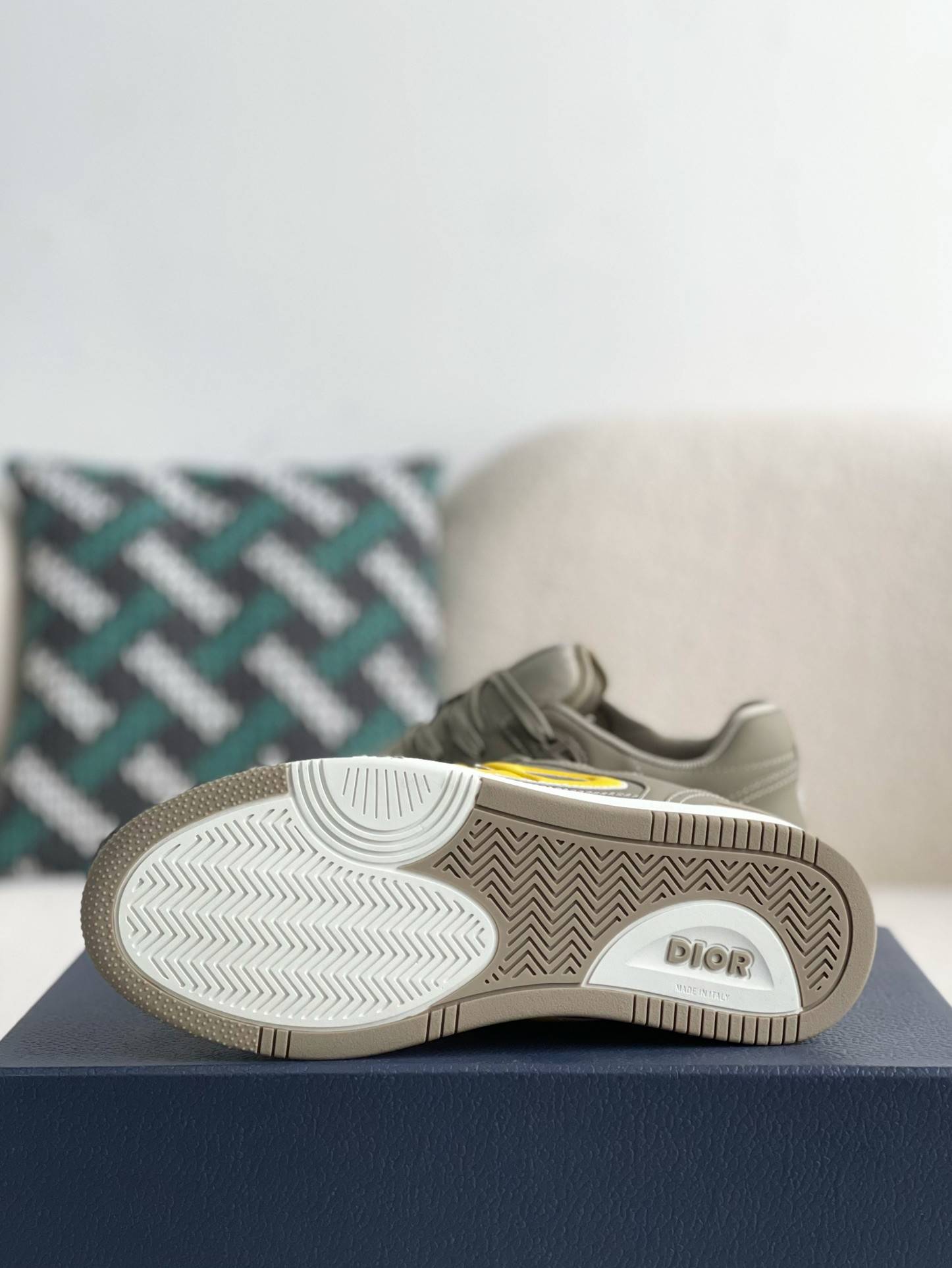 D*OR B57 Sneakers