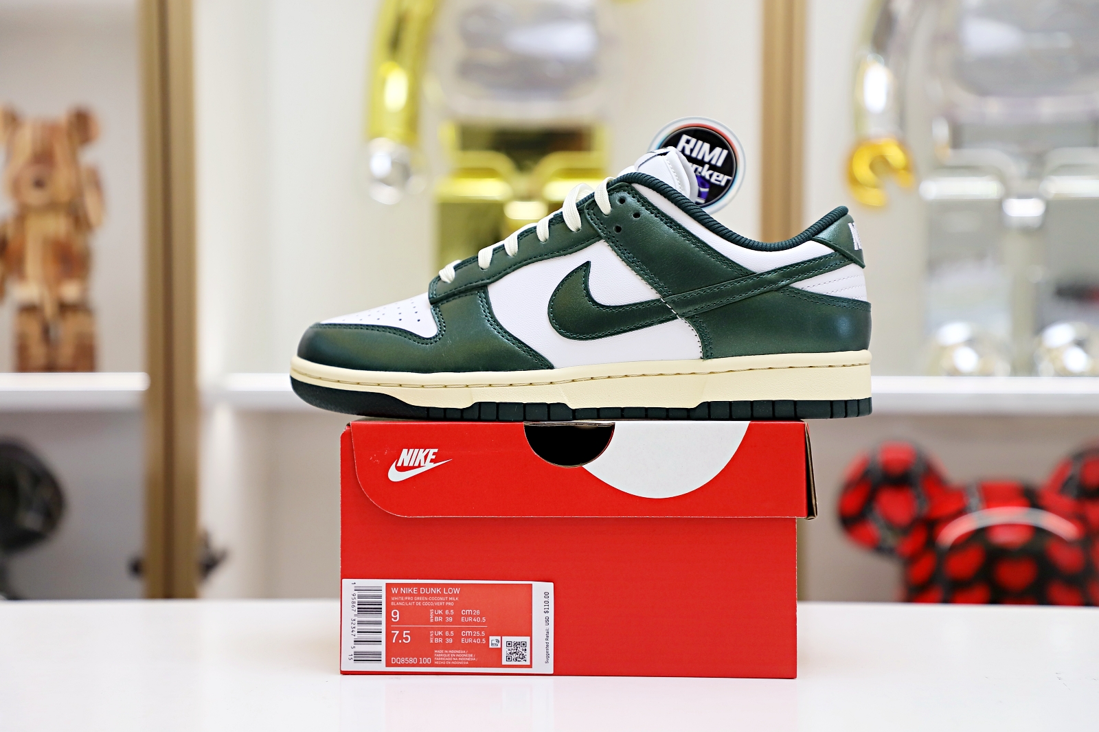 NIKE WMNS DUNK LOW