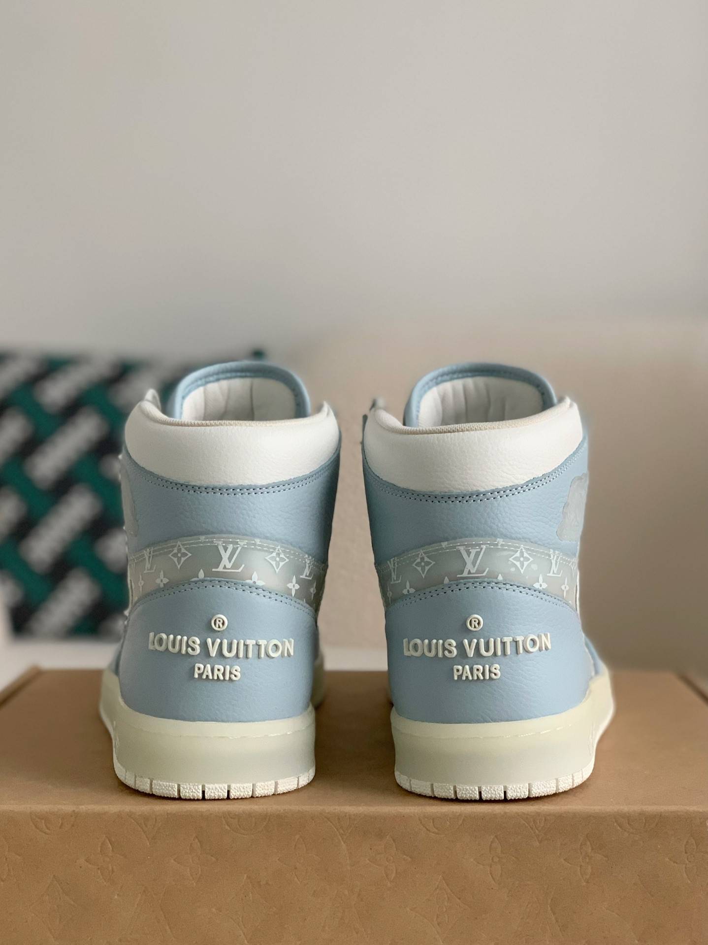 L*V x Nike Air Jorda 1 High AJ1 Sneakers