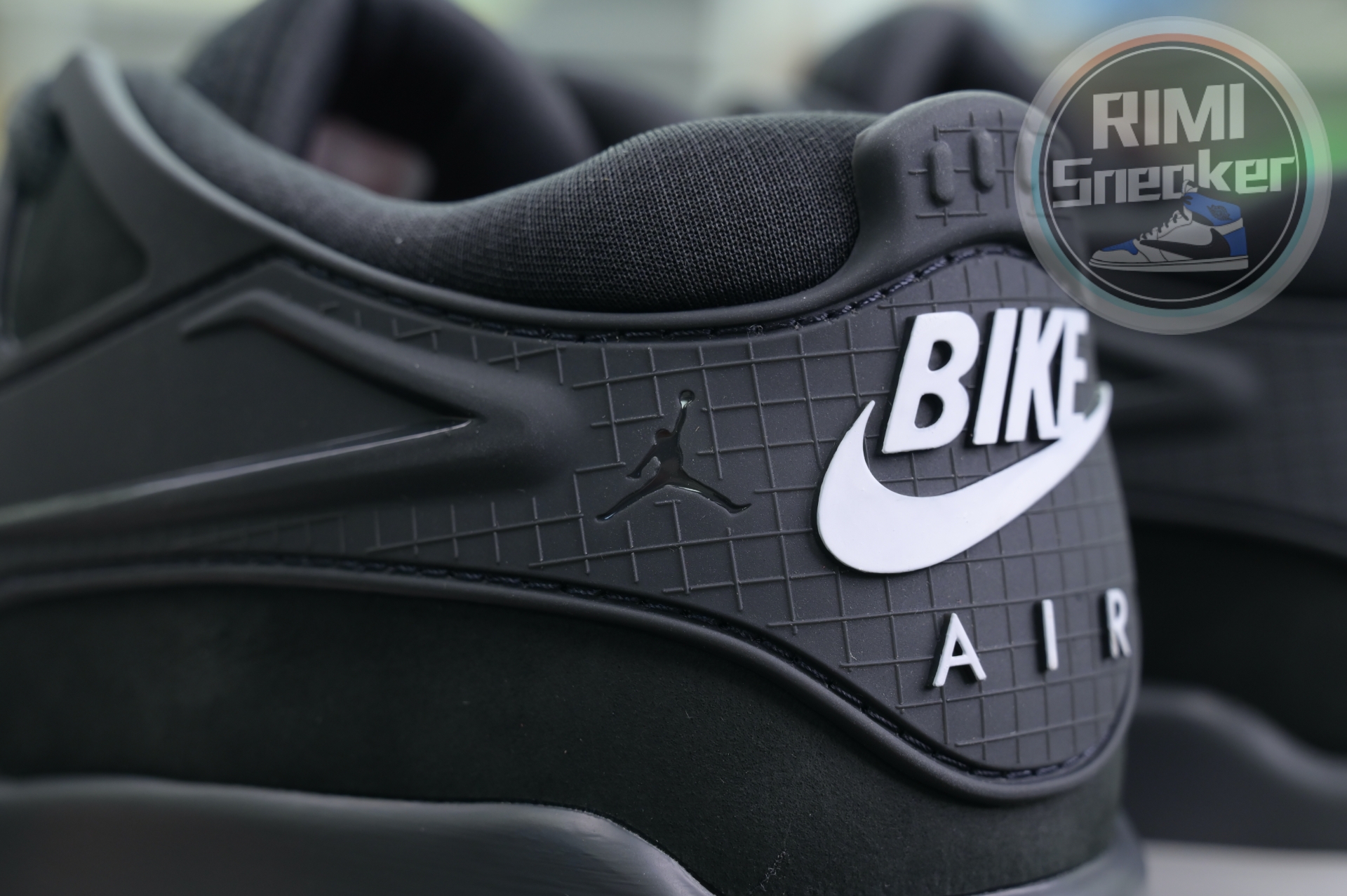 Nigel SyL*Vester x Jordan Air Jordan 4 RM SP “Anthracite”