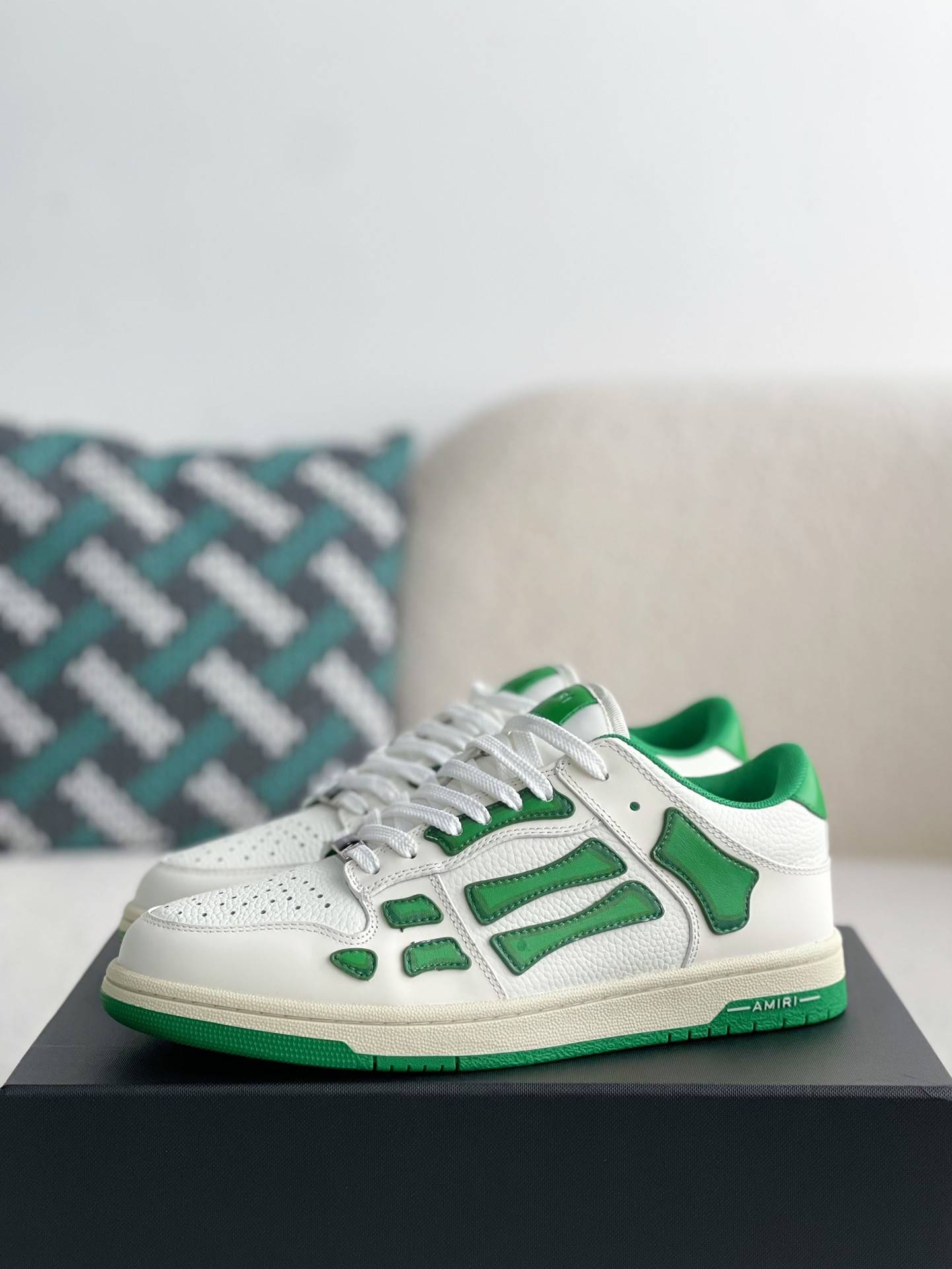A*RI Bone Sneakers