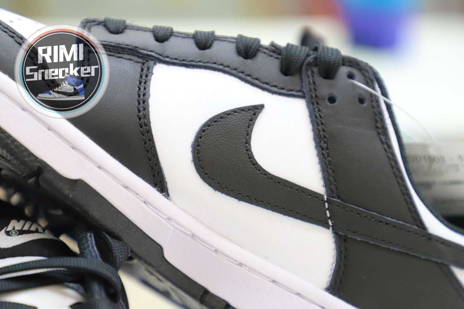 DUNK LOW PANDA