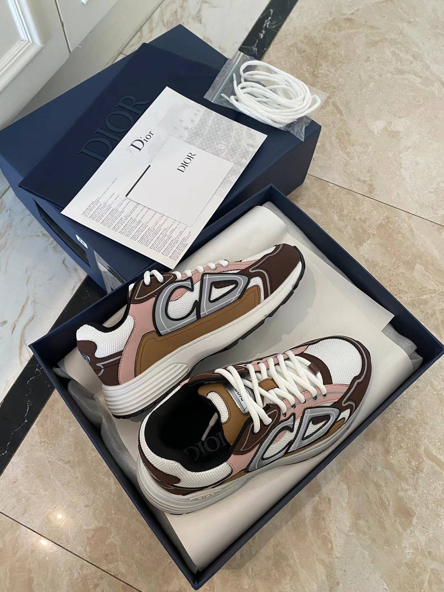D*OR NEW ARRIVAL B30 Clunky Sneaker