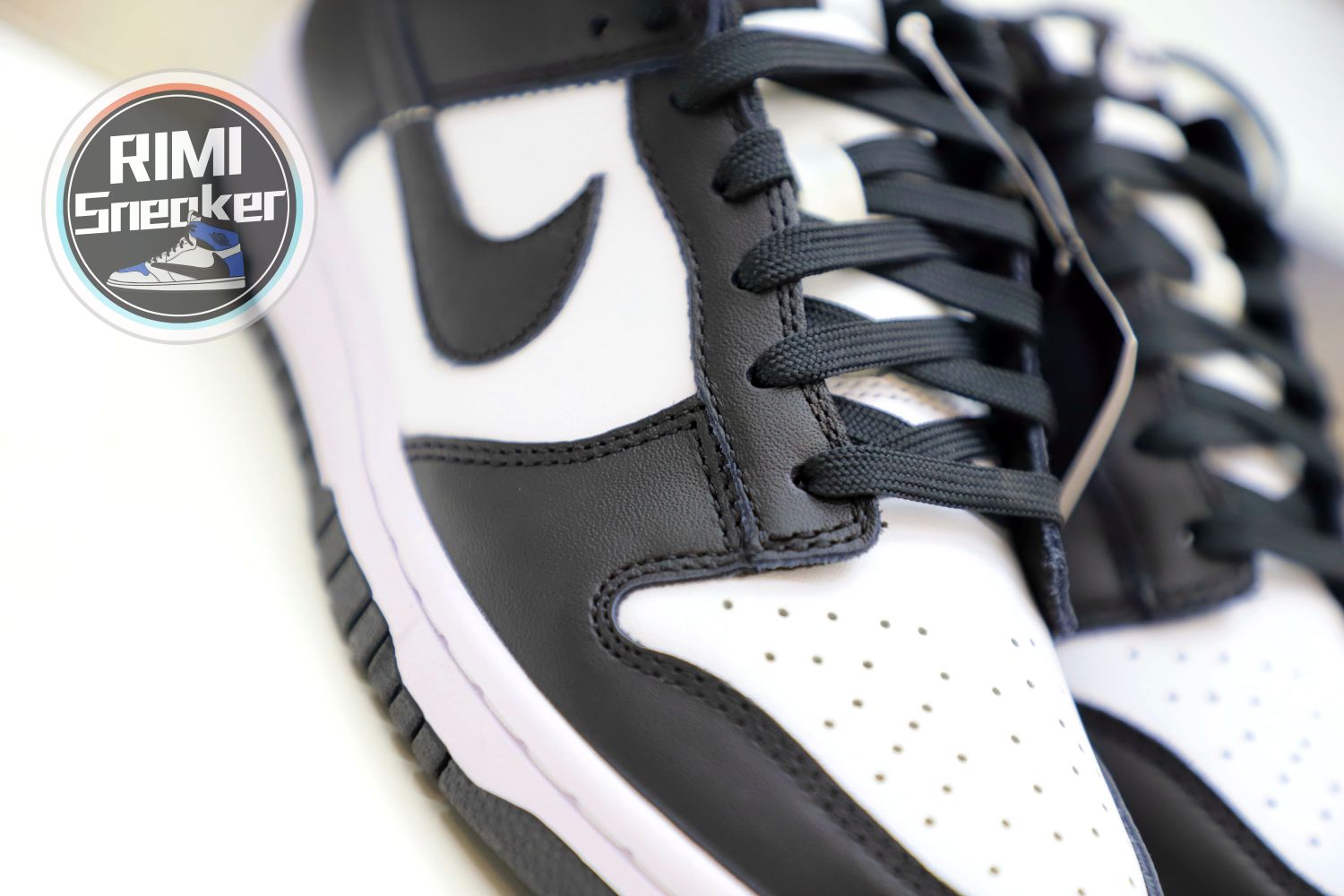DUNK LOW PANDA