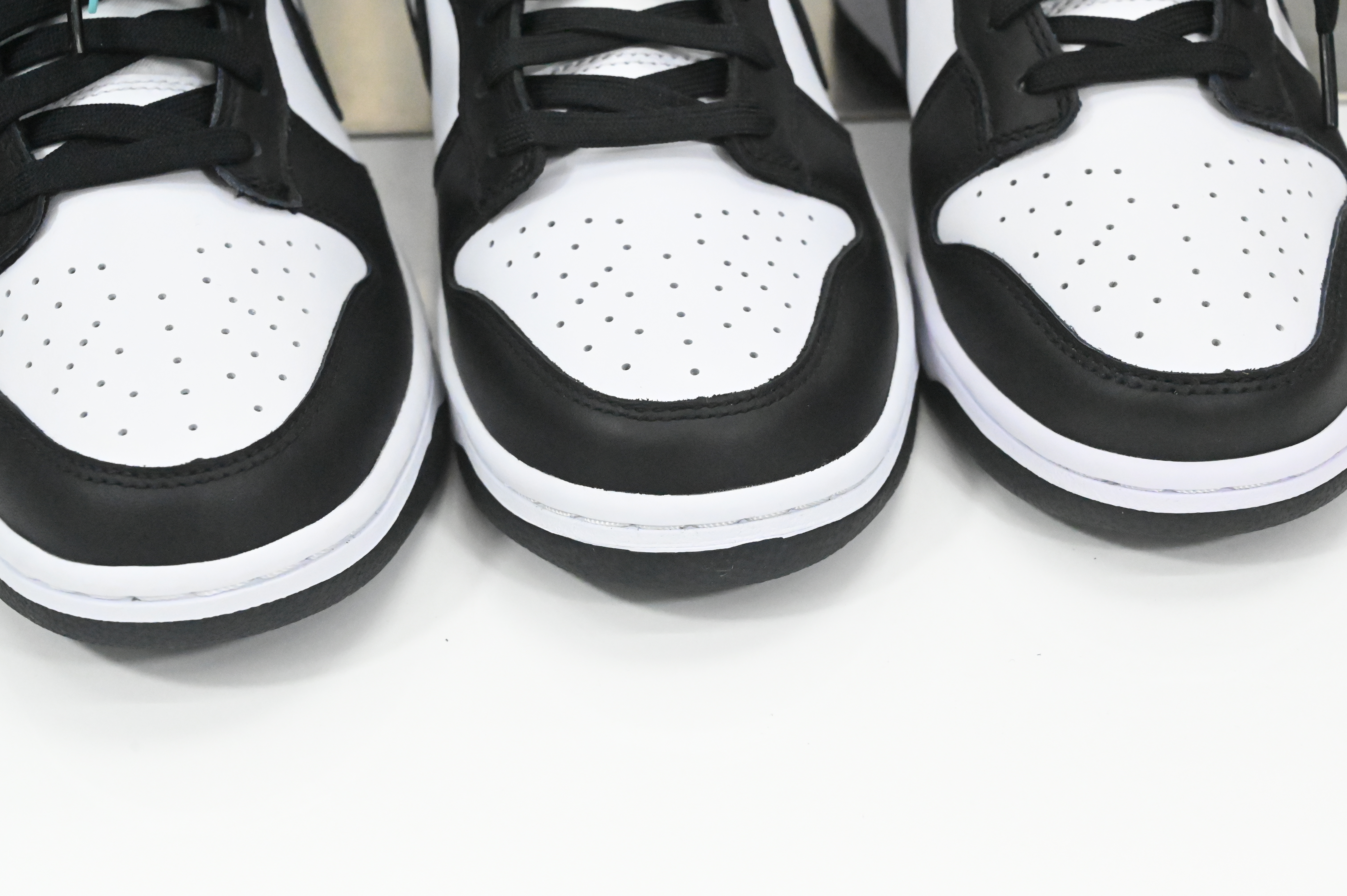 DUNK LOW PANDA