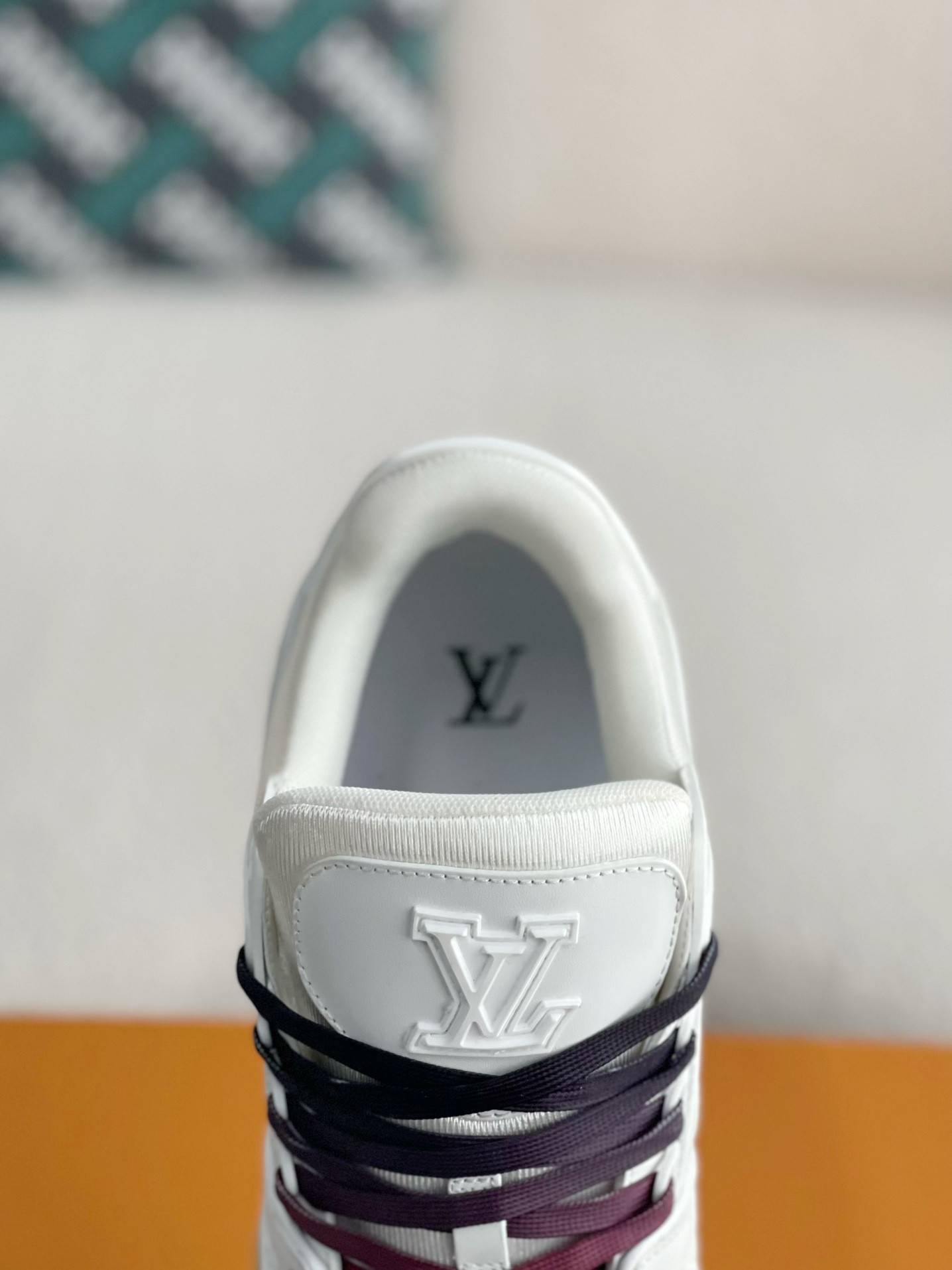 L*V TRAINER SNEAKERS