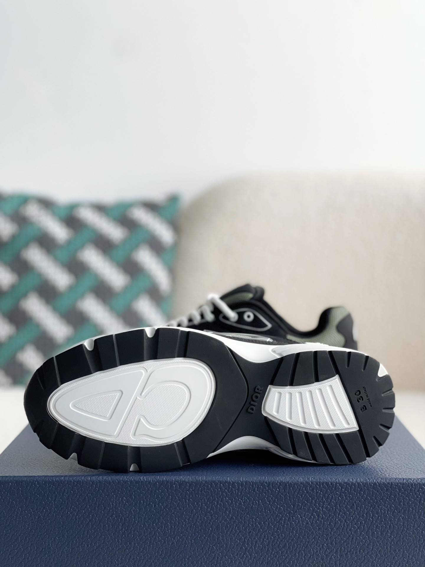 D*OR B30 New Sneaker