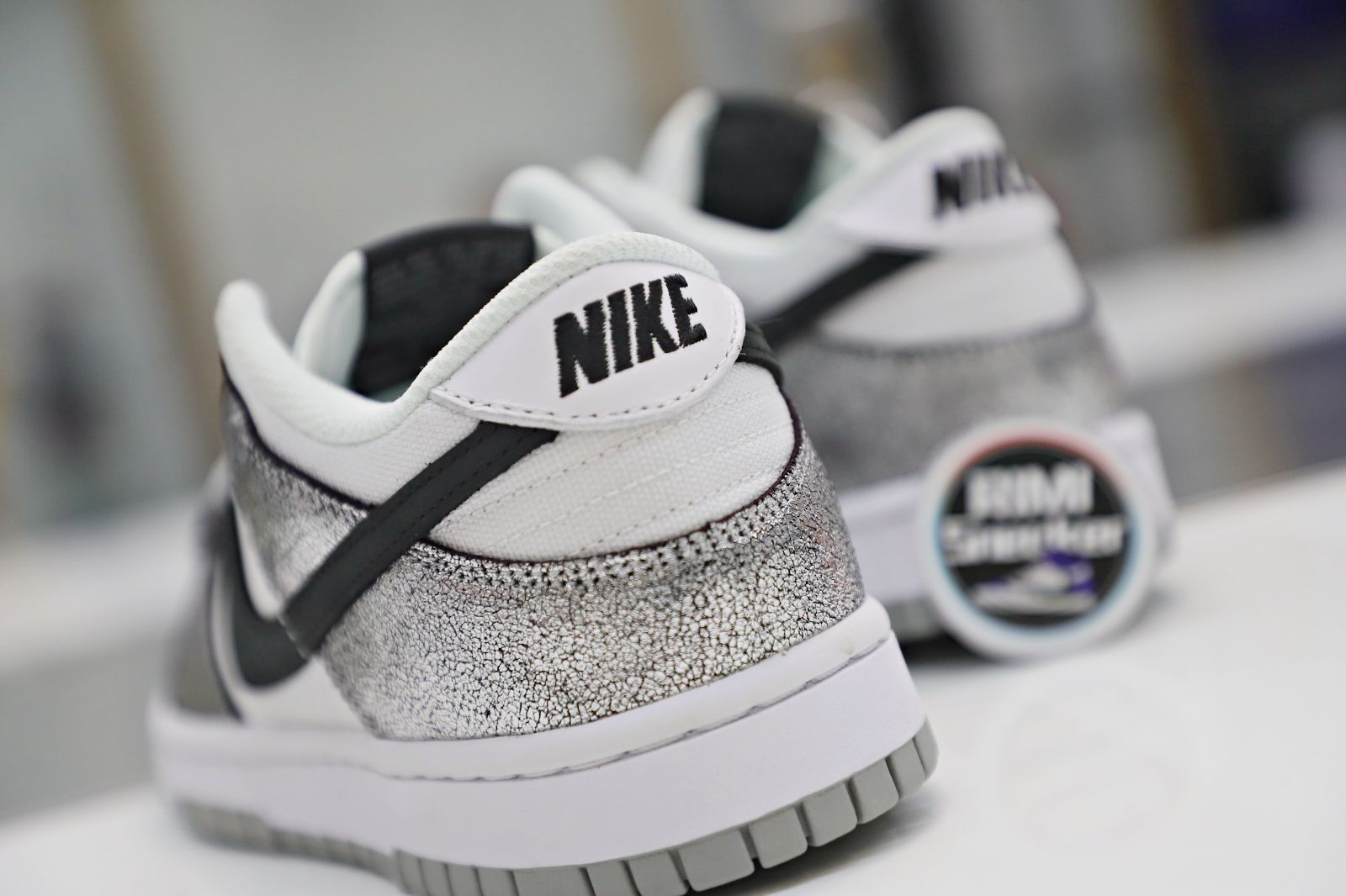 WMNS DUNK LOW