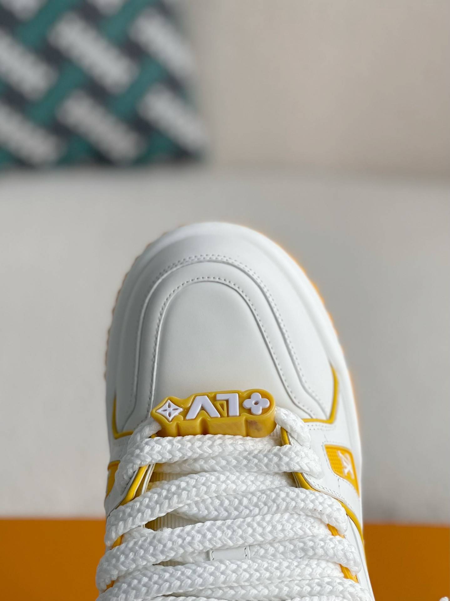 L*V TRAINER MAXI SNEAKERS