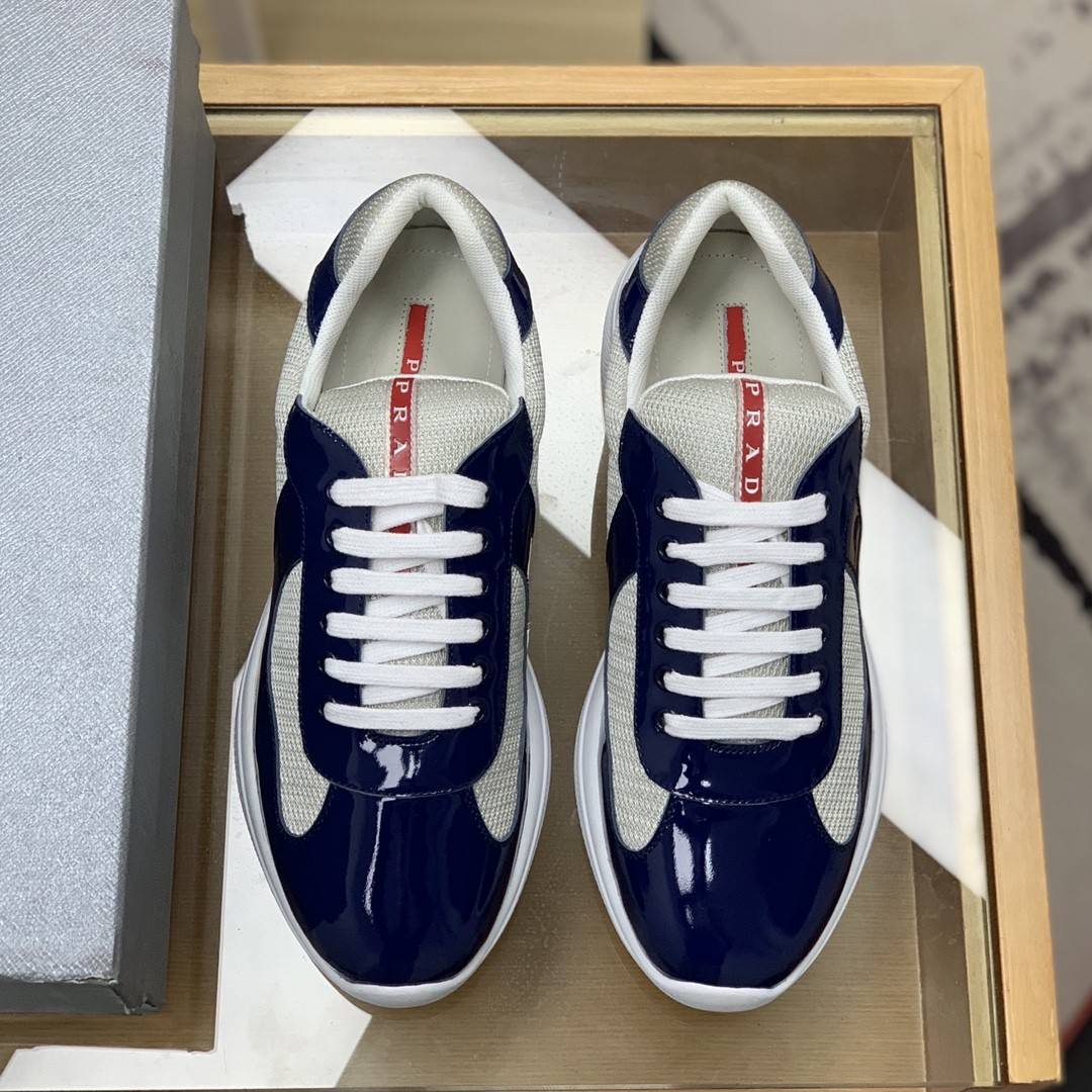 P*DA Sneakers