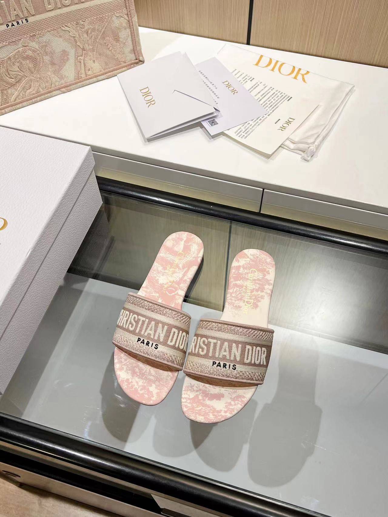 D*OR slippers