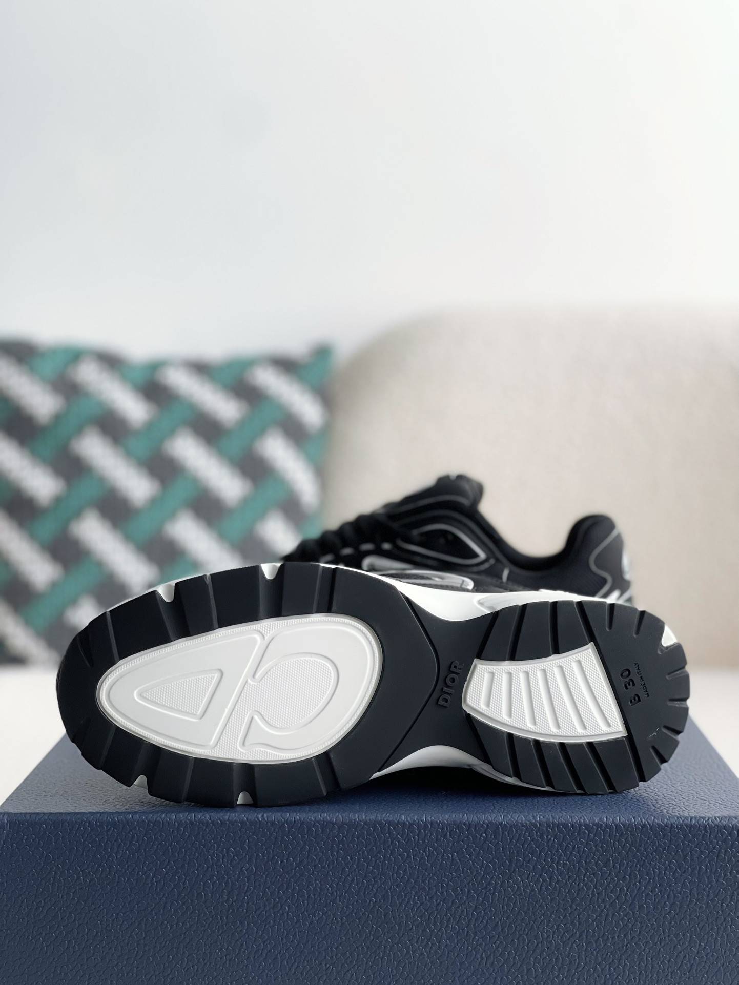 D*OR B30 New Sneaker