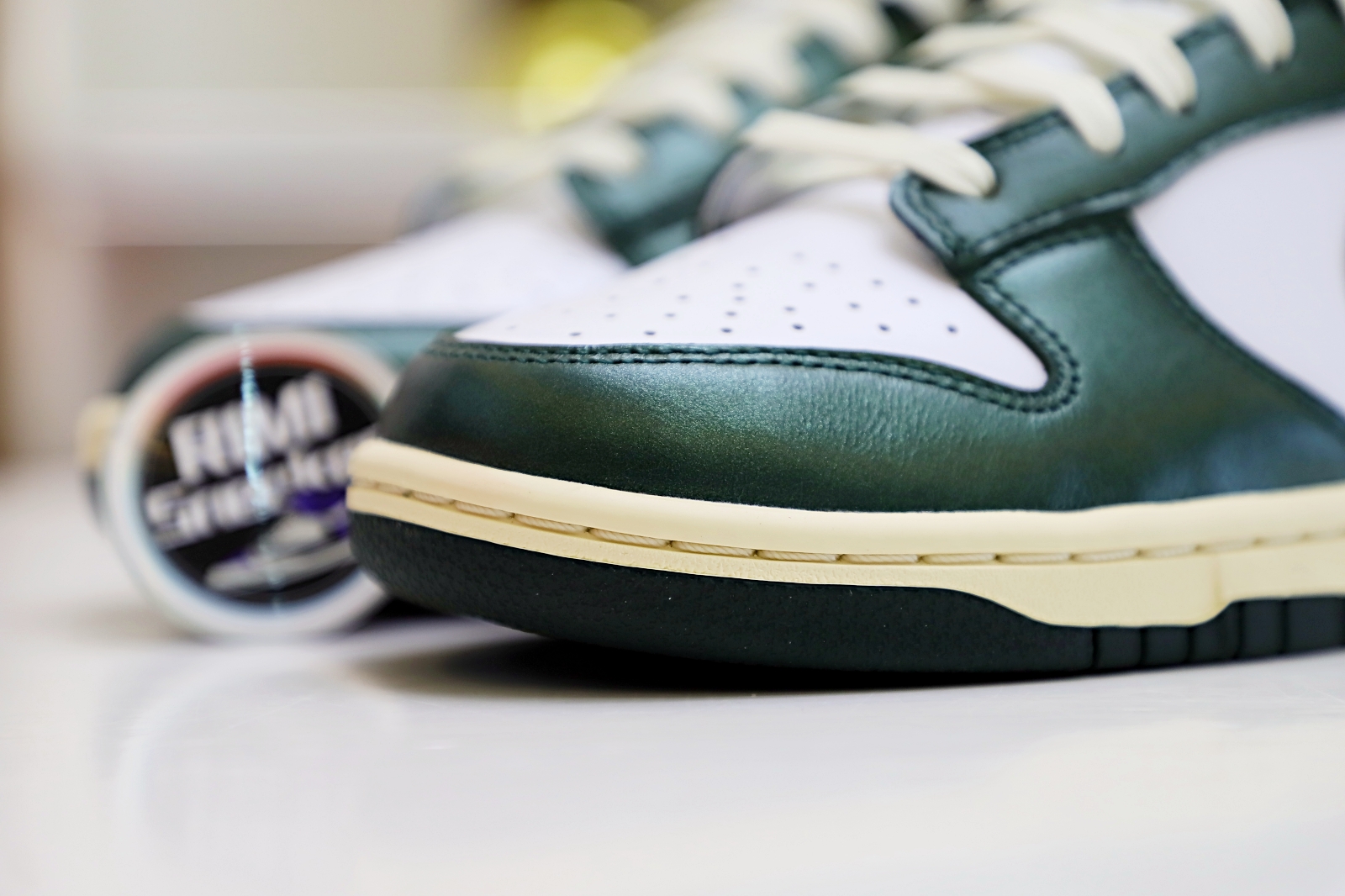 NIKE WMNS DUNK LOW