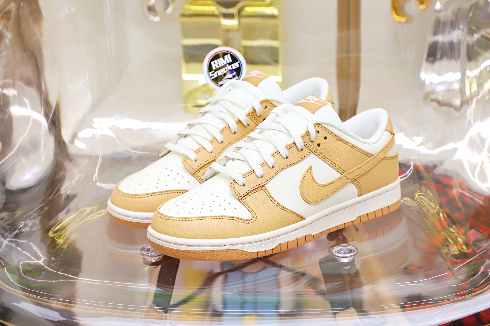 WMNS DUNK LOW