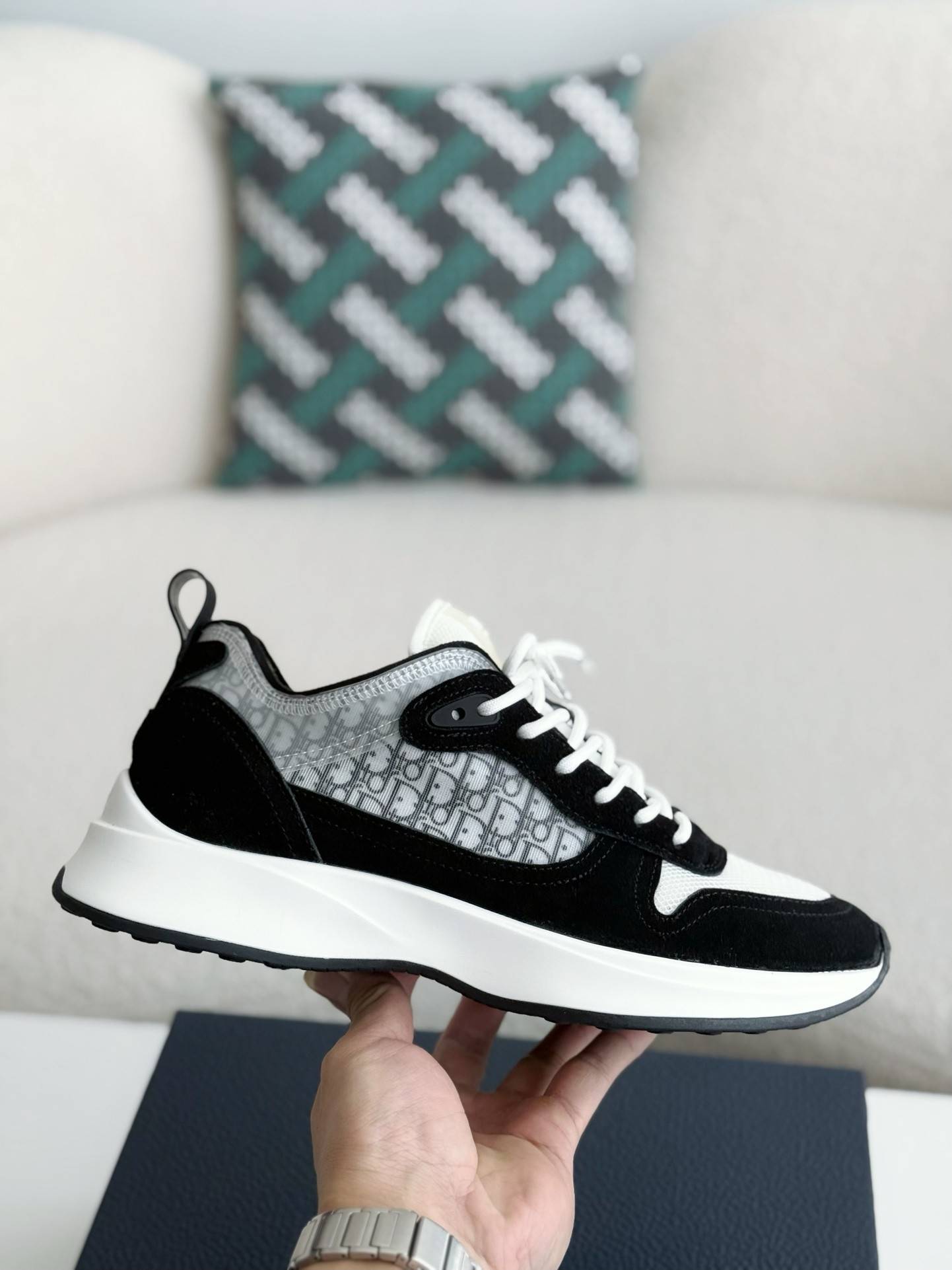 D*OR B25 Sneakers