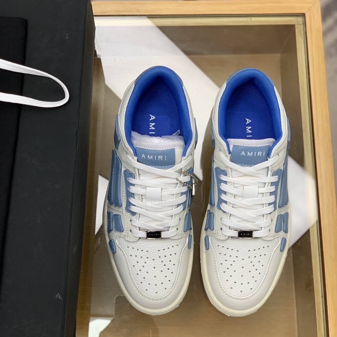 A*RI Bone Sneakers