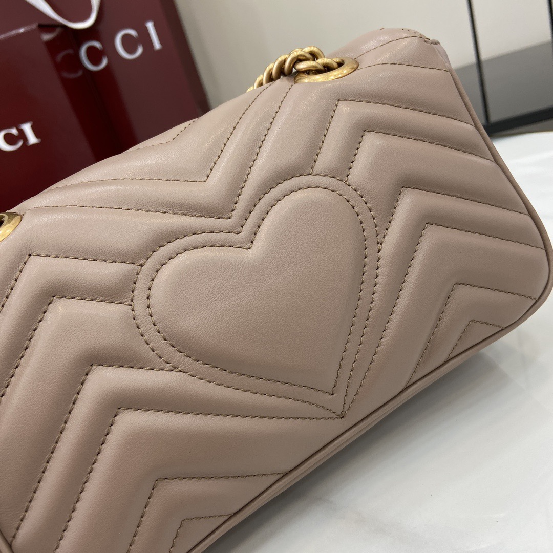 G*u*i marmont series quilted mini handbag model: 446744. size: 22*13*6cm