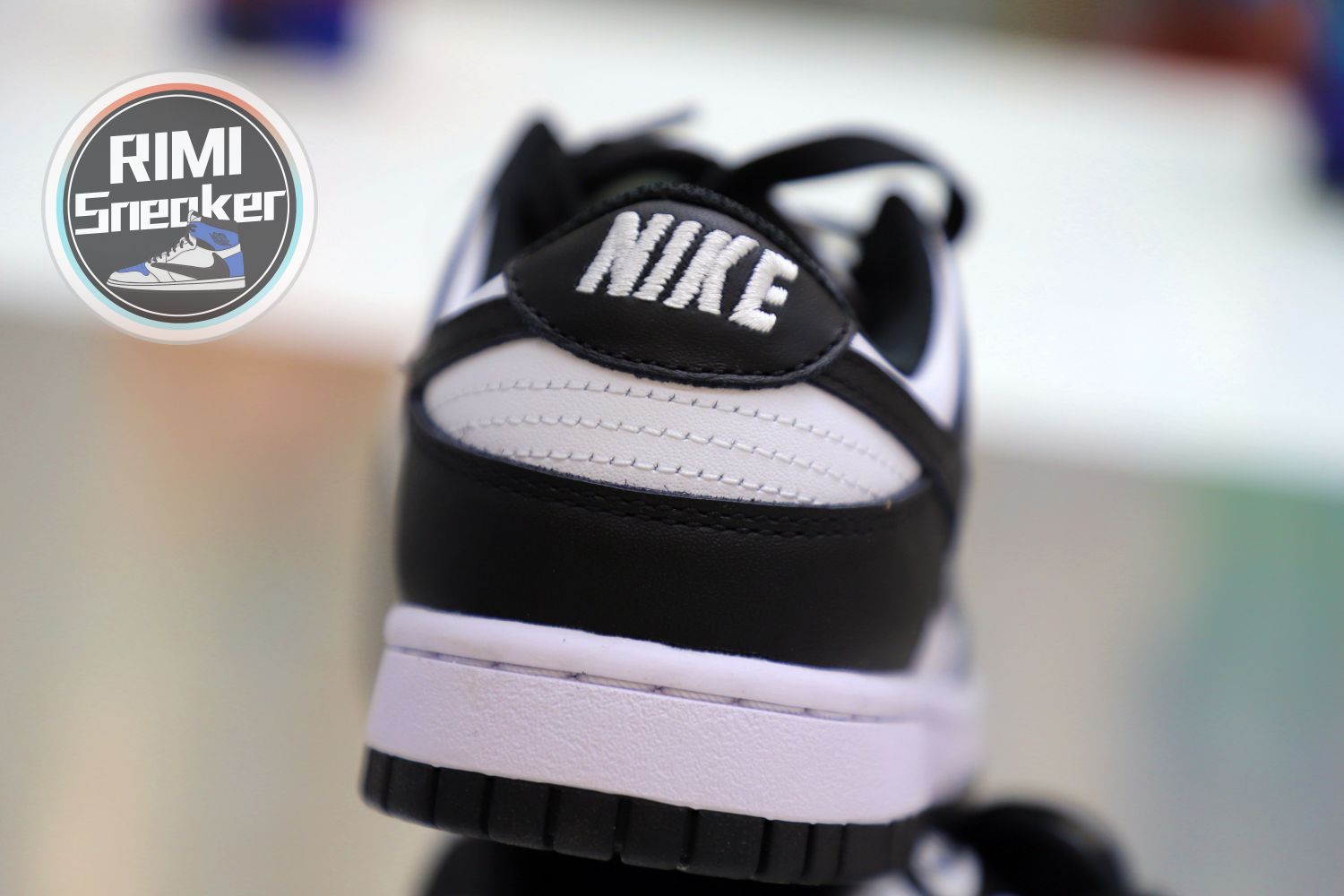 DUNK LOW PANDA