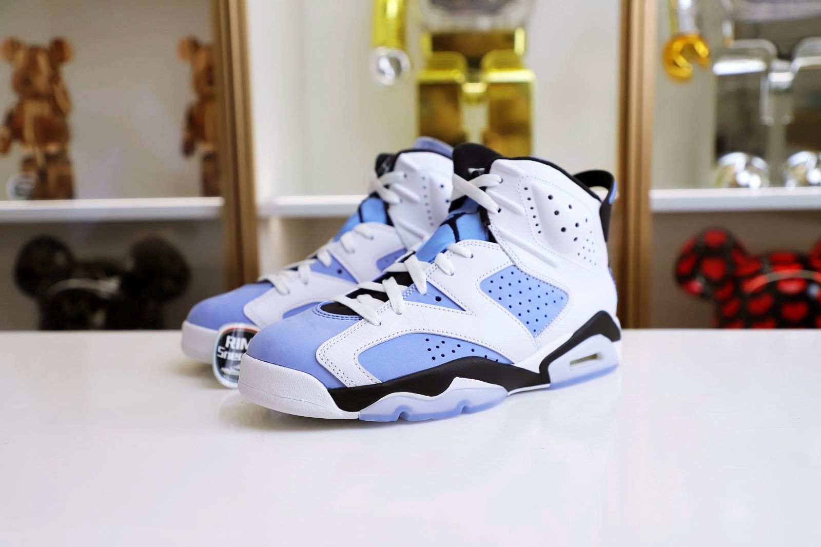 AIR JORDAN 6 RETRO