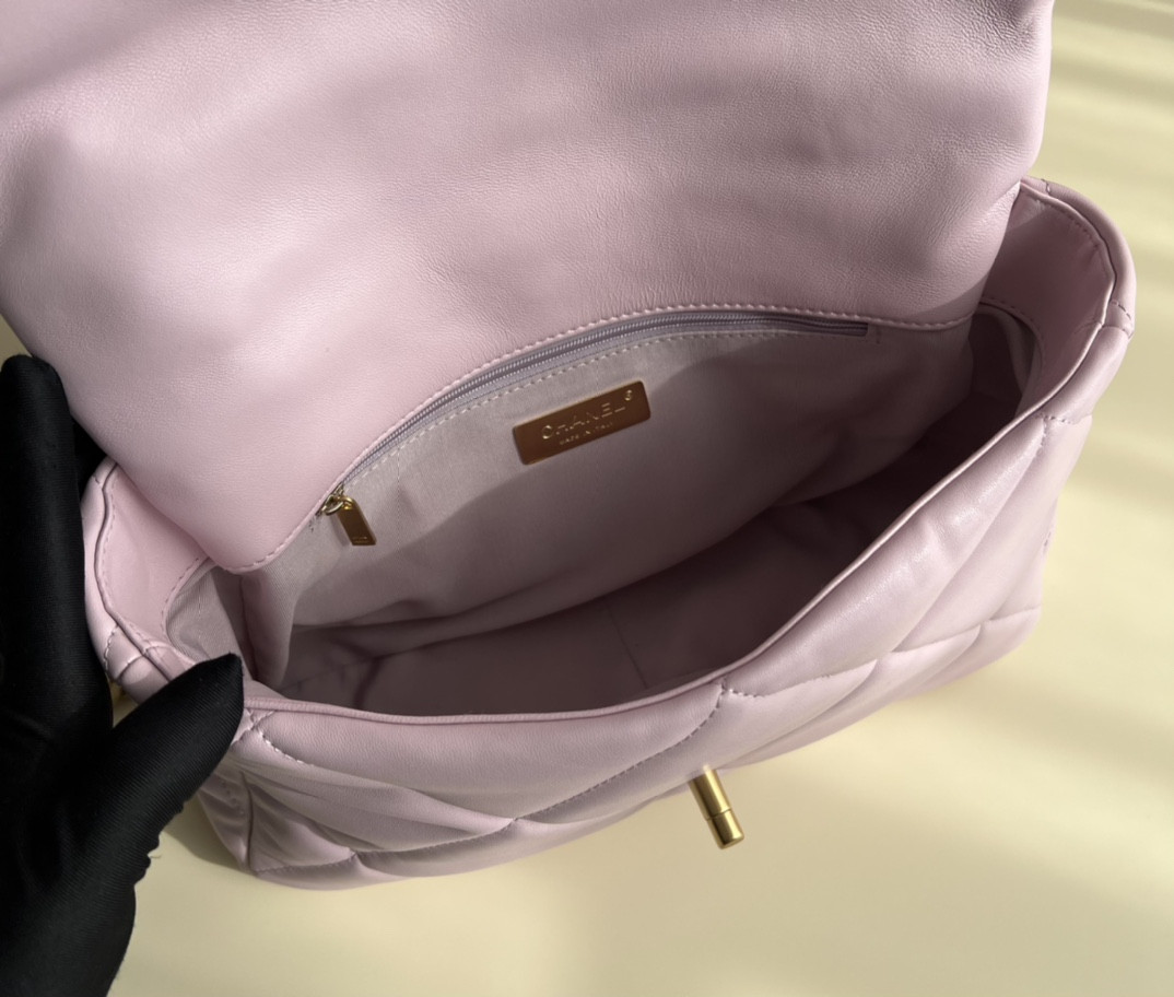 Chanle 19 Handbag
