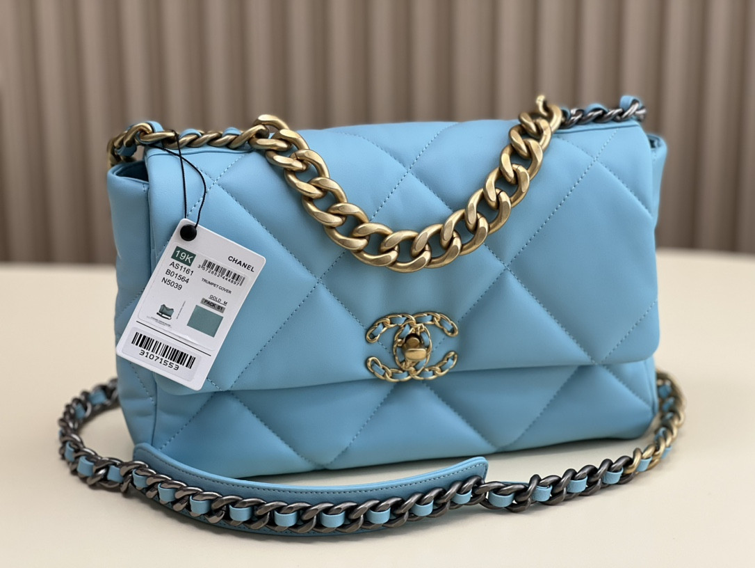 Chanle 19 Handbag