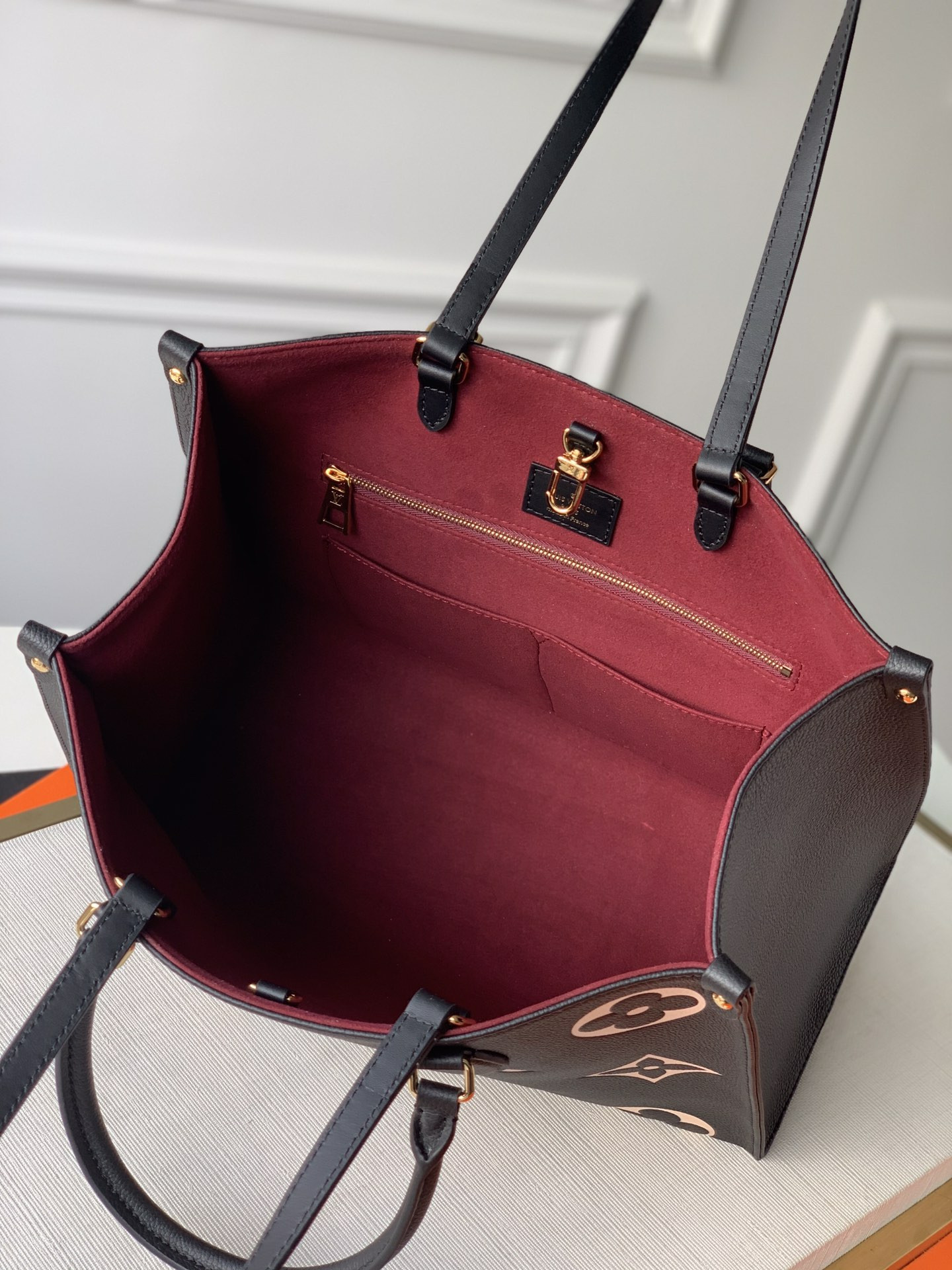 Louis Vuitton Onthego Bag