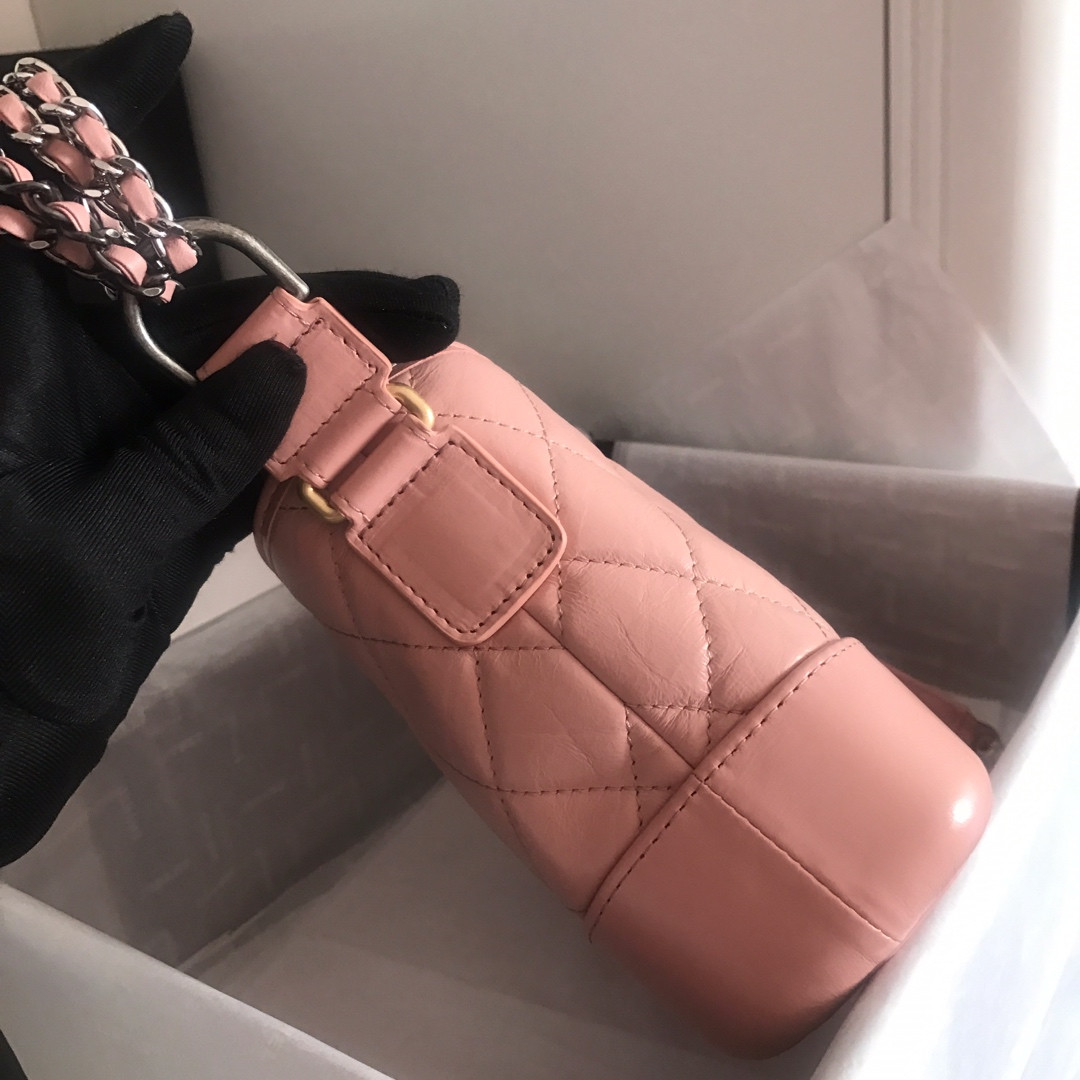 Chanle 19 Handbag