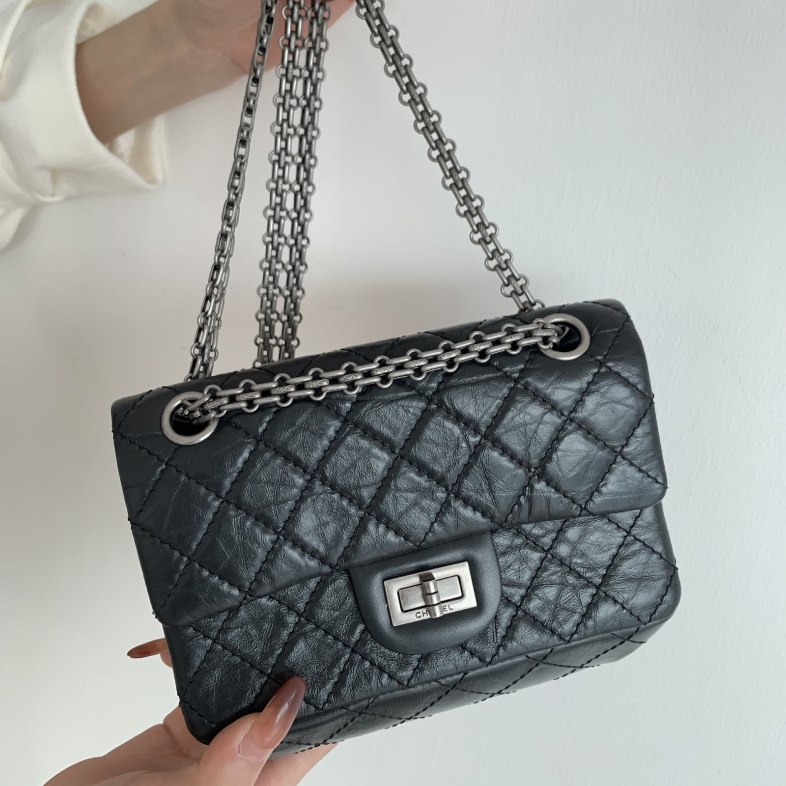 Chanle Reissue 2.55 Handbag