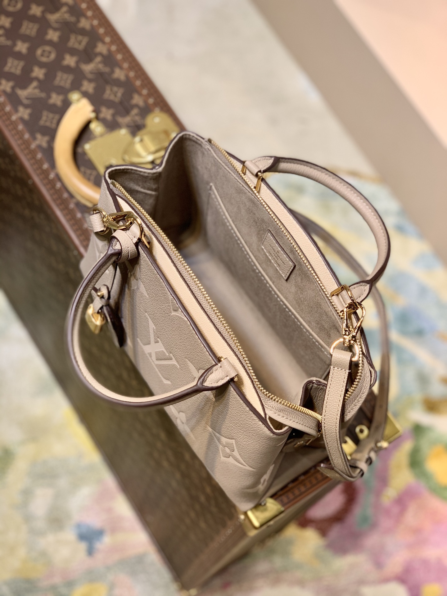 Louis Vuitton Petit Palais Bag