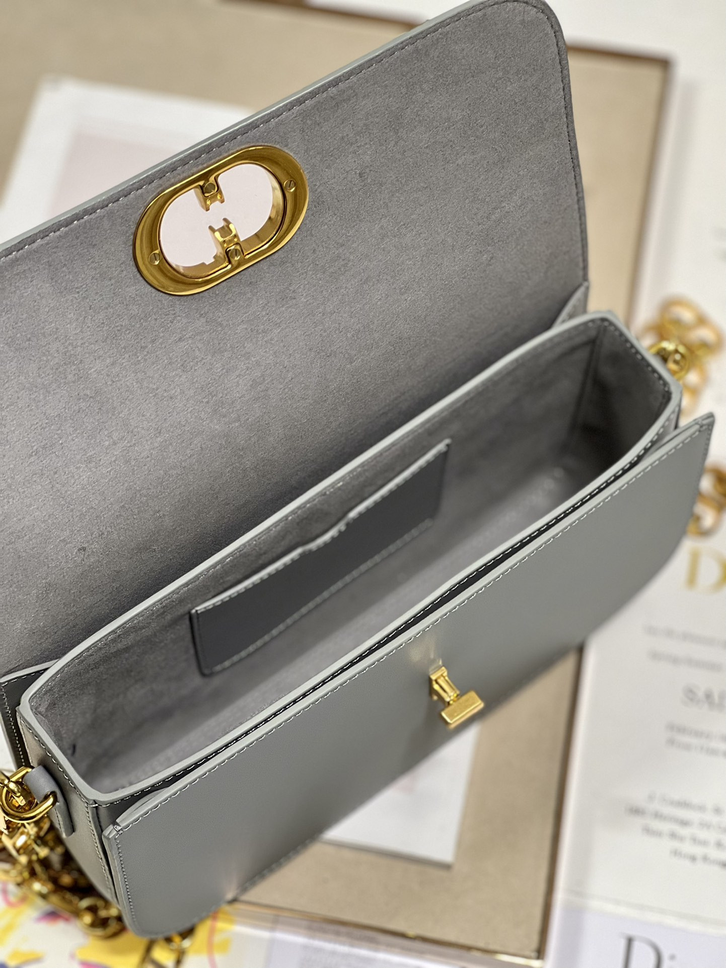 30 Montaigne Bag
