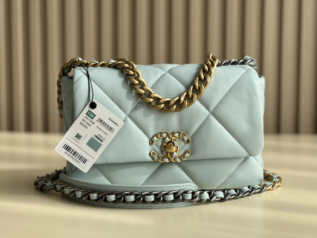 Chanle 19 Handbag