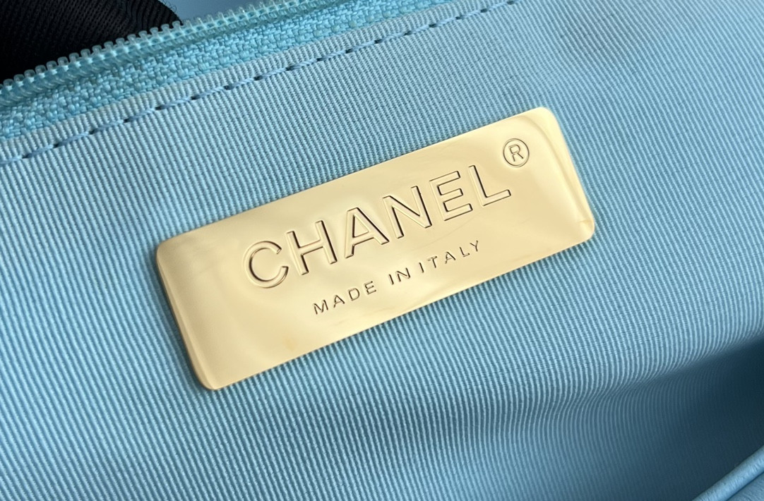 Chanle 19 Handbag