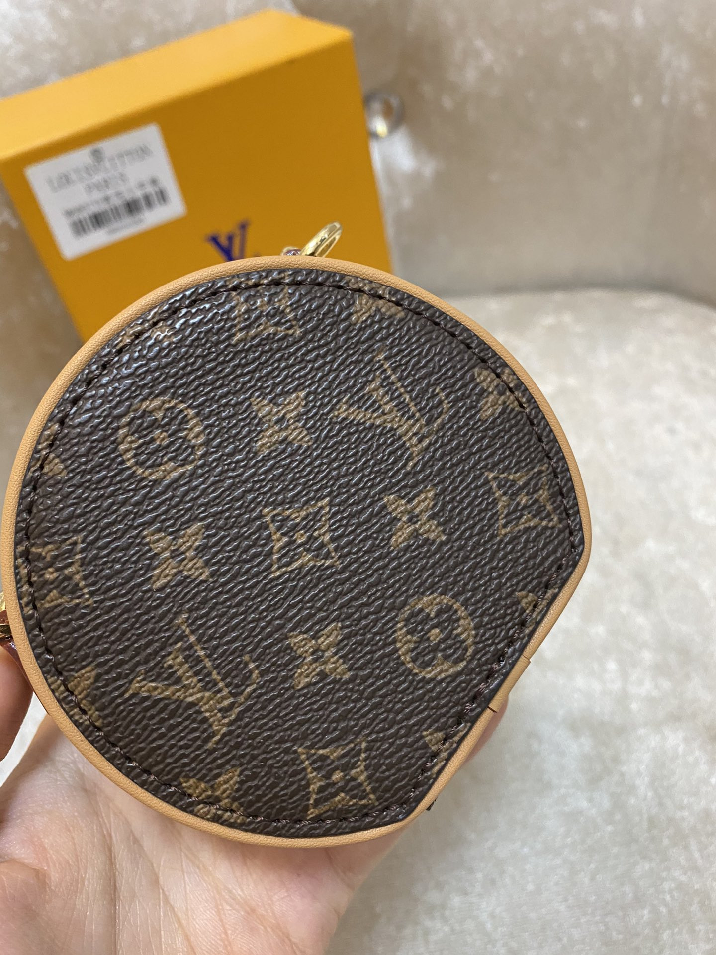 Lv Boite Chapeau